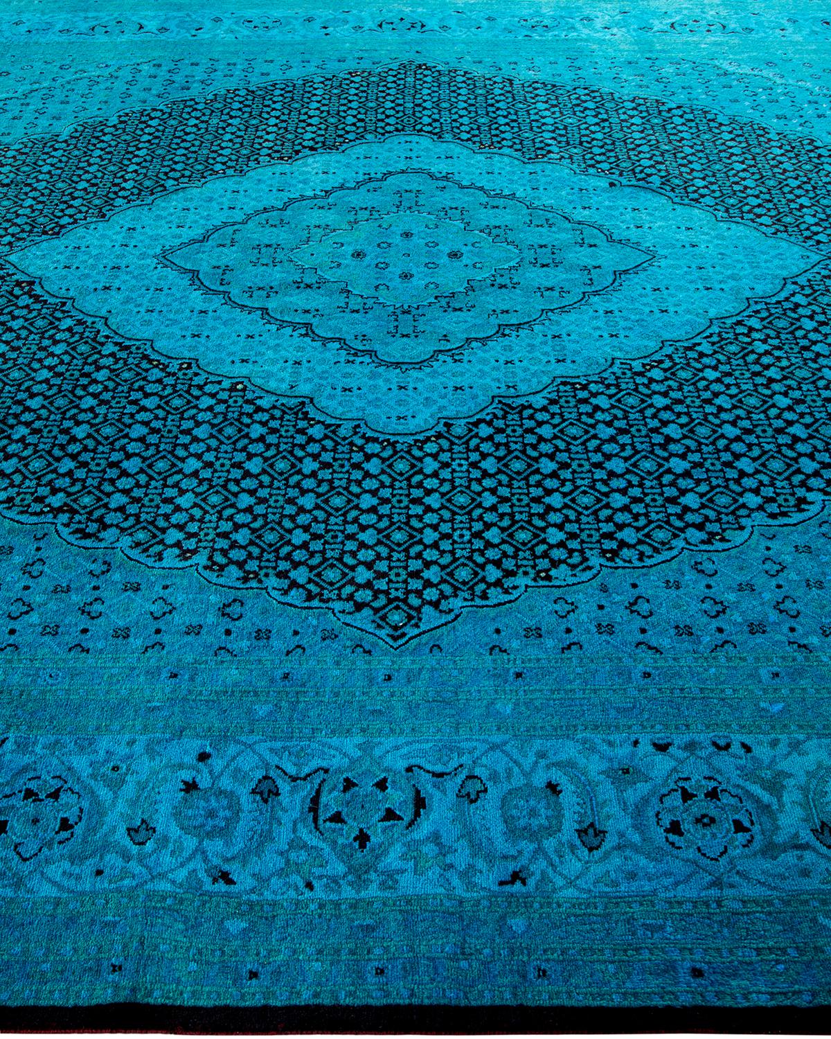 Contemporary Overdyed Hand Knotted Wool Blue Area Rug im Zustand „Neu“ im Angebot in Norwalk, CT