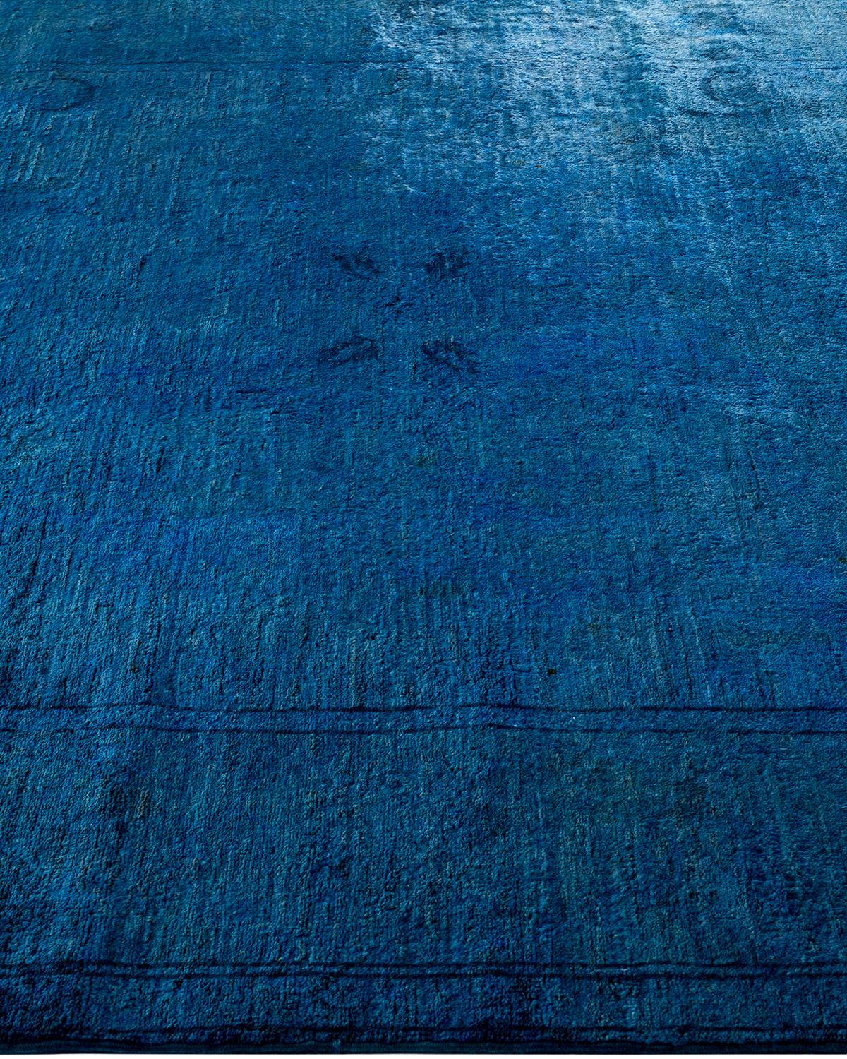 Contemporary Overdyed Hand Knotted Wool Blue Area Rug im Zustand „Neu“ im Angebot in Norwalk, CT