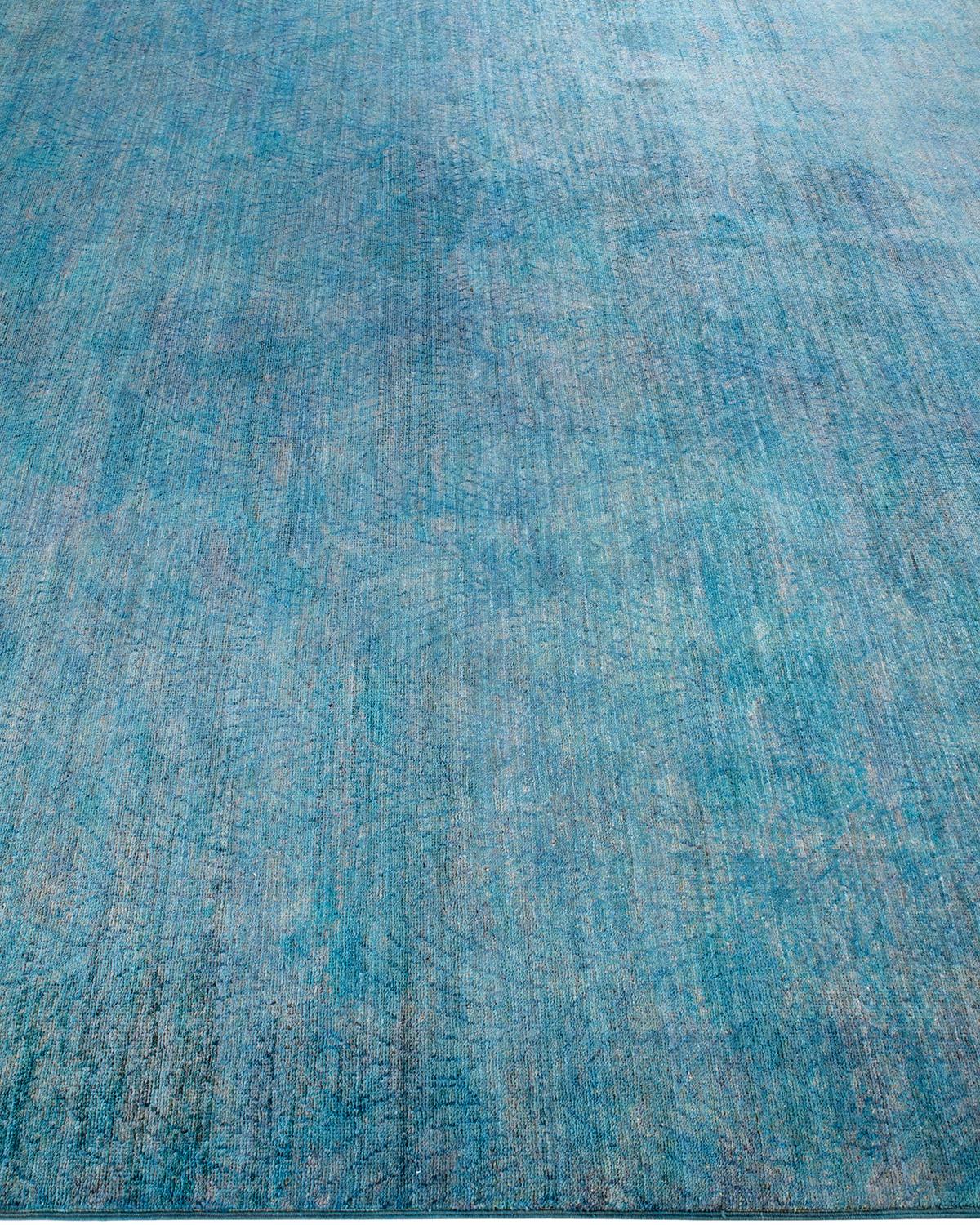 Tapis de sol contemporain en laine surteinte nouée à la main, bleu Neuf - En vente à Norwalk, CT