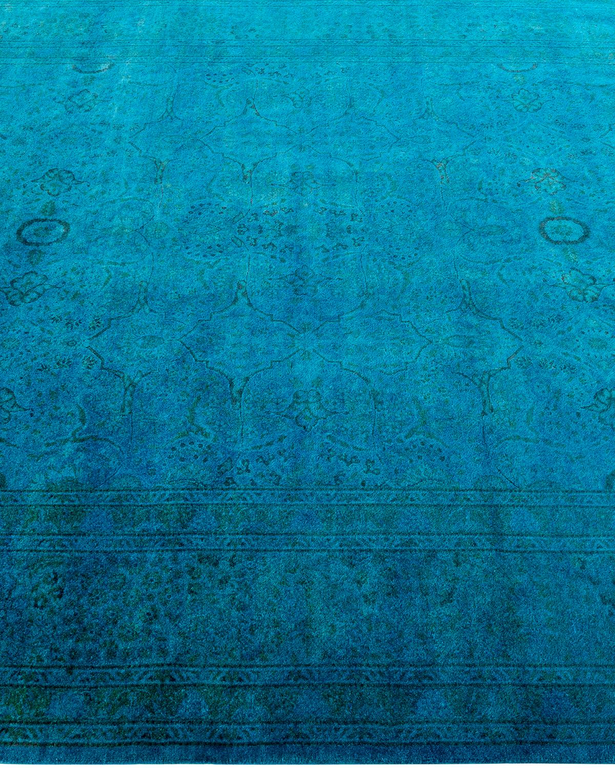 Tappeto contemporaneo in lana sovratinta annodata a mano di colore blu In condizioni Nuovo in vendita a Norwalk, CT