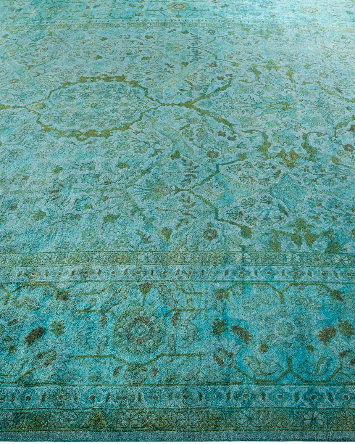 Tappeto contemporaneo in lana sovratinta annodata a mano di colore blu In condizioni Nuovo in vendita a Norwalk, CT
