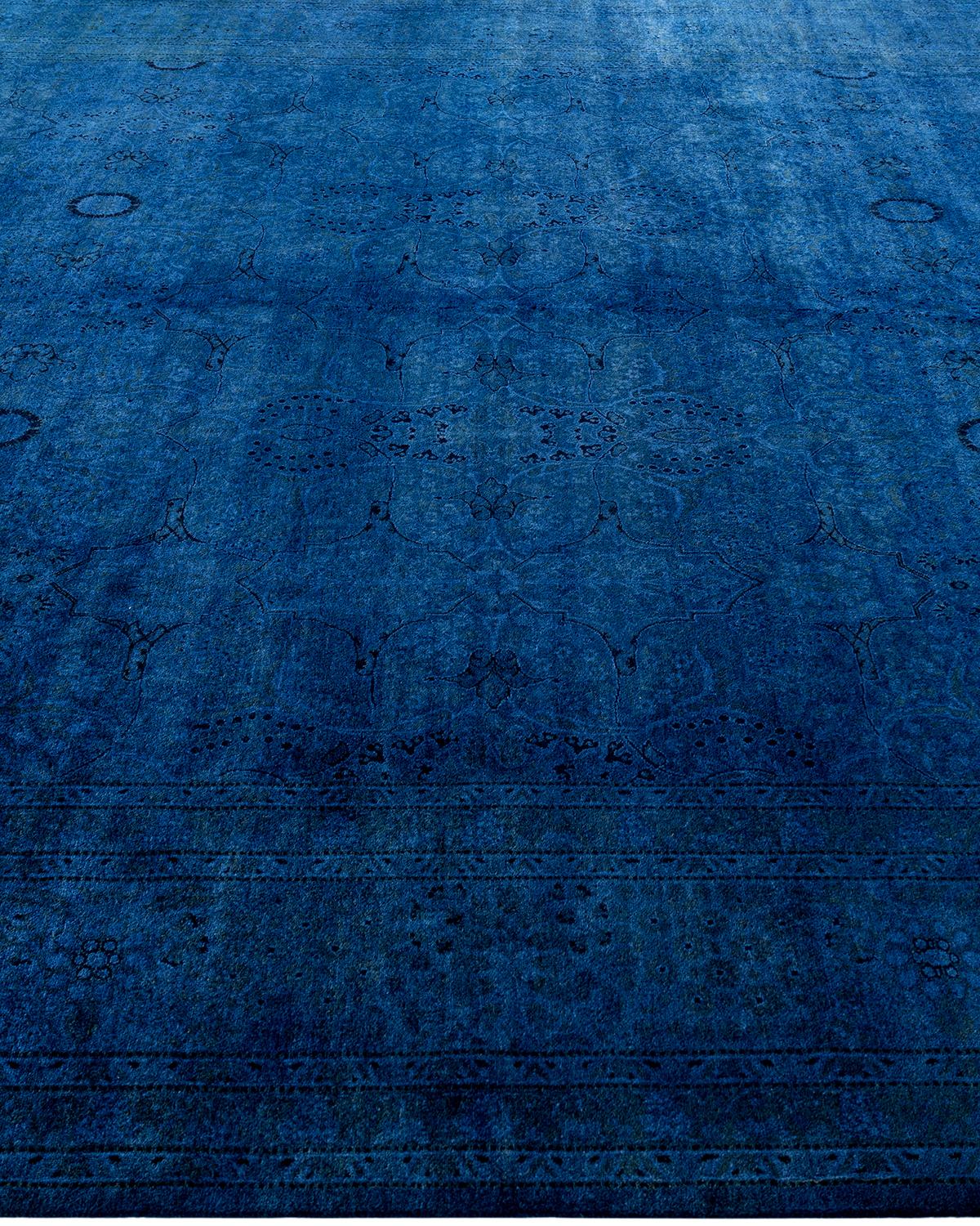 Alfombra de lana teñida a mano contemporánea azul en Nuevo estado para la venta en Norwalk, CT