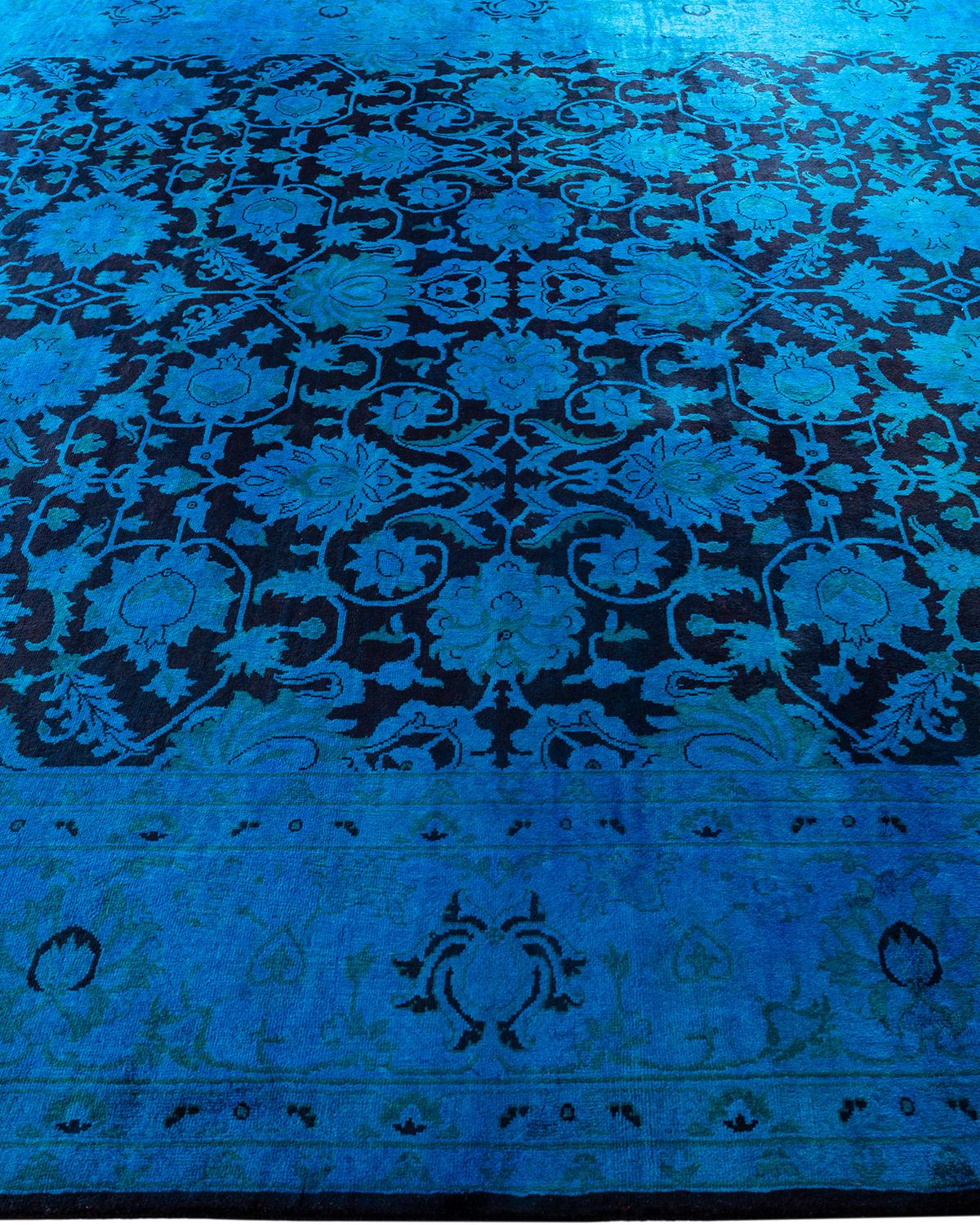 Alfombra de lana teñida a mano contemporánea azul en Nuevo estado para la venta en Norwalk, CT