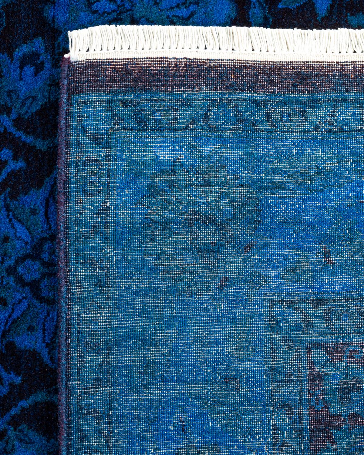 Contemporary Overdyed Hand Knotted Wool Blue Area Rug (21. Jahrhundert und zeitgenössisch) im Angebot