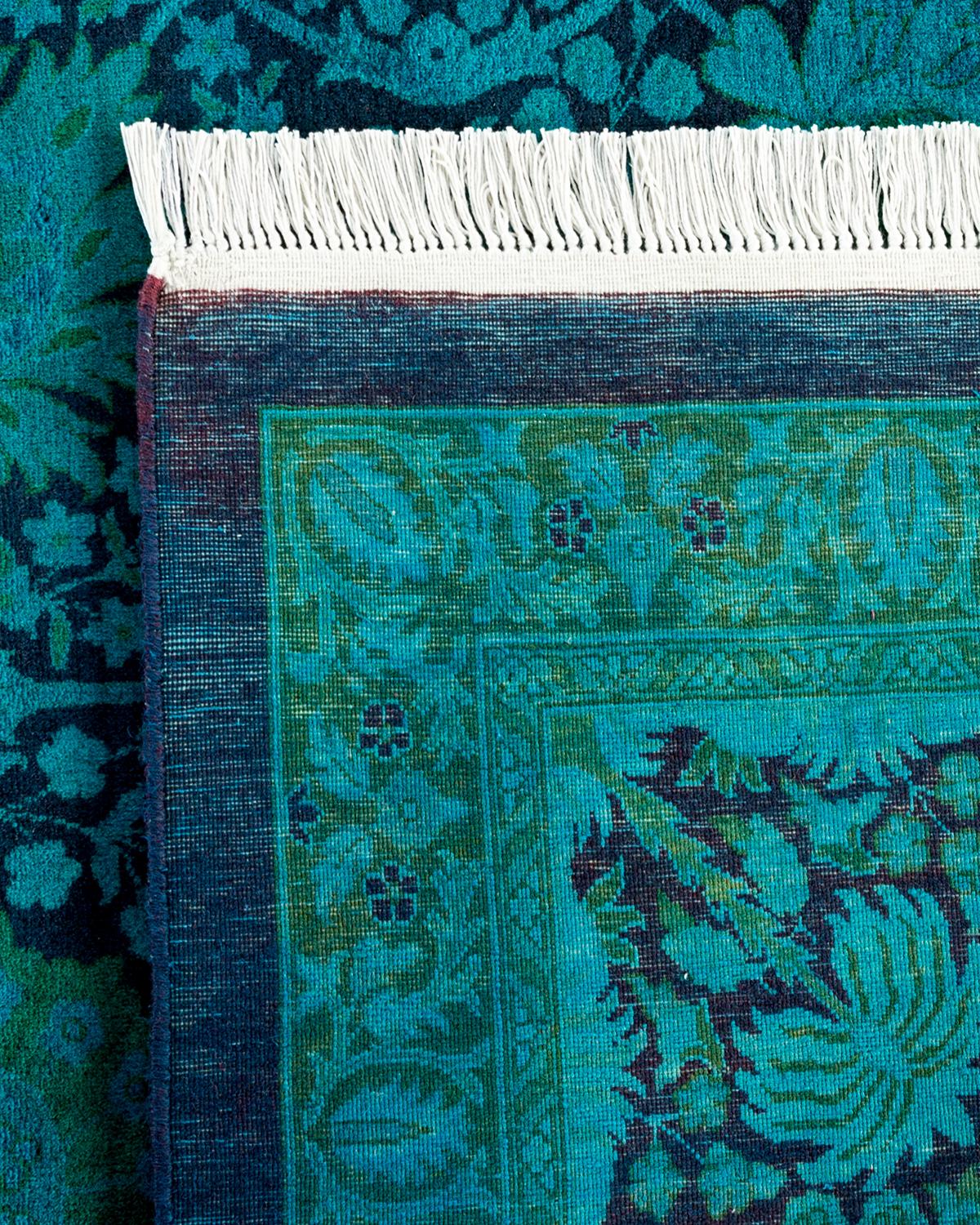 Contemporary Overdyed Hand Knotted Wool Blue Area Rug (21. Jahrhundert und zeitgenössisch) im Angebot