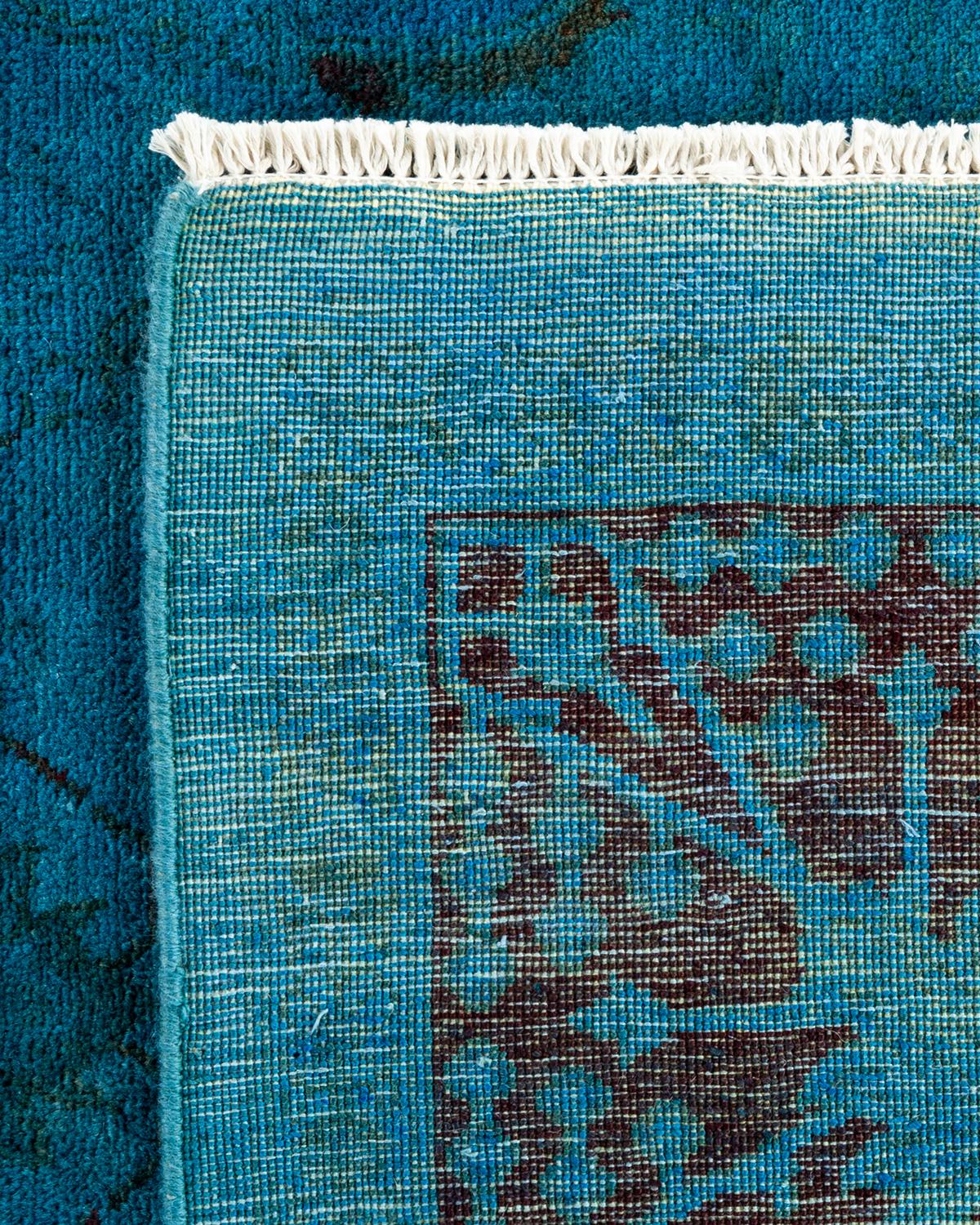 XXIe siècle et contemporain Tapis de sol contemporain en laine surteinte nouée à la main, bleu en vente