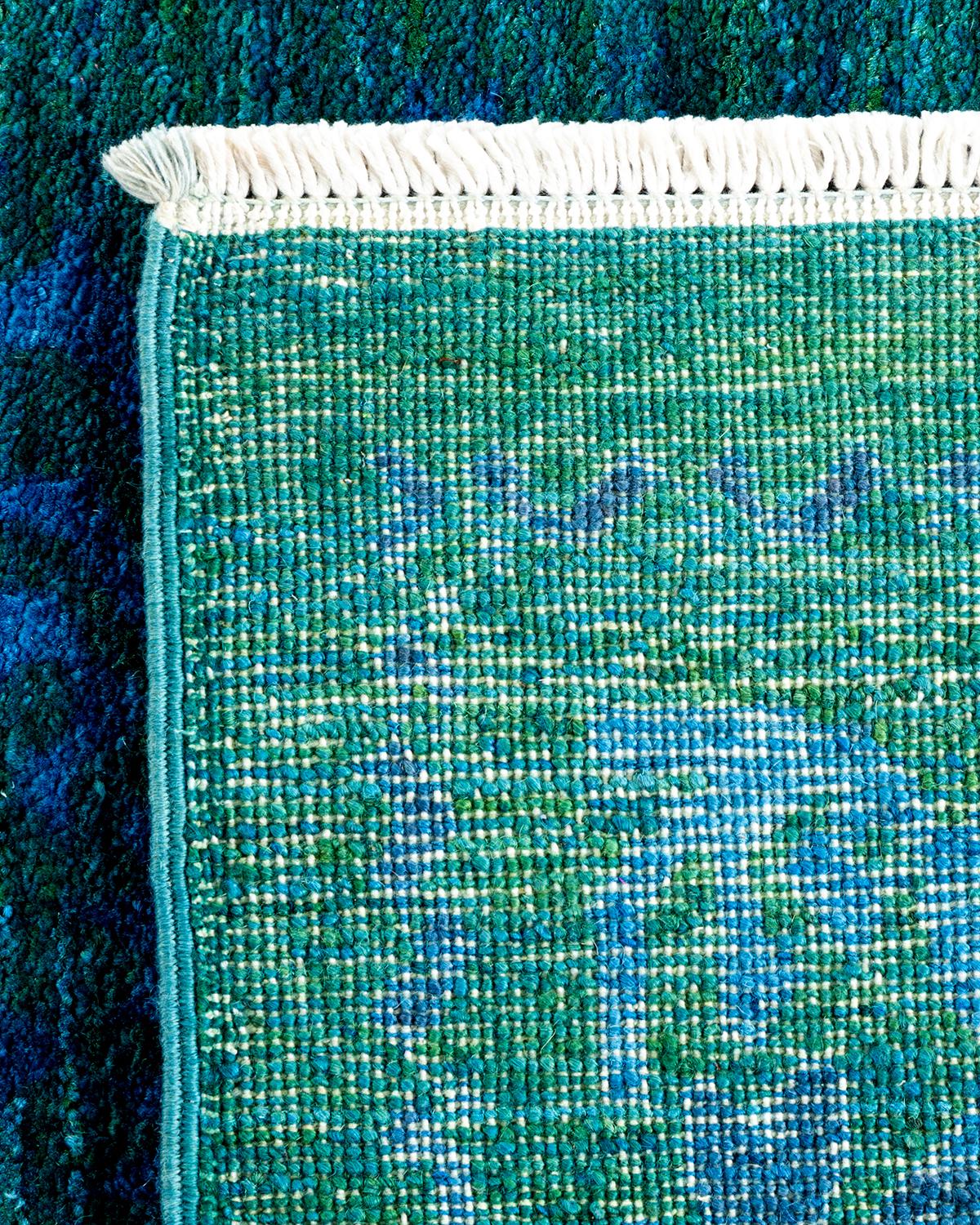 XXIe siècle et contemporain Tapis de sol contemporain en laine surteinte nouée à la main, bleu en vente