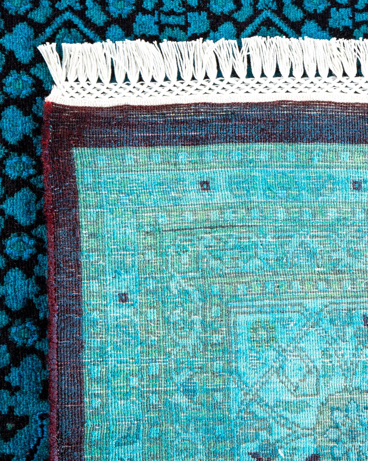 Contemporary Overdyed Hand Knotted Wool Blue Area Rug (21. Jahrhundert und zeitgenössisch) im Angebot