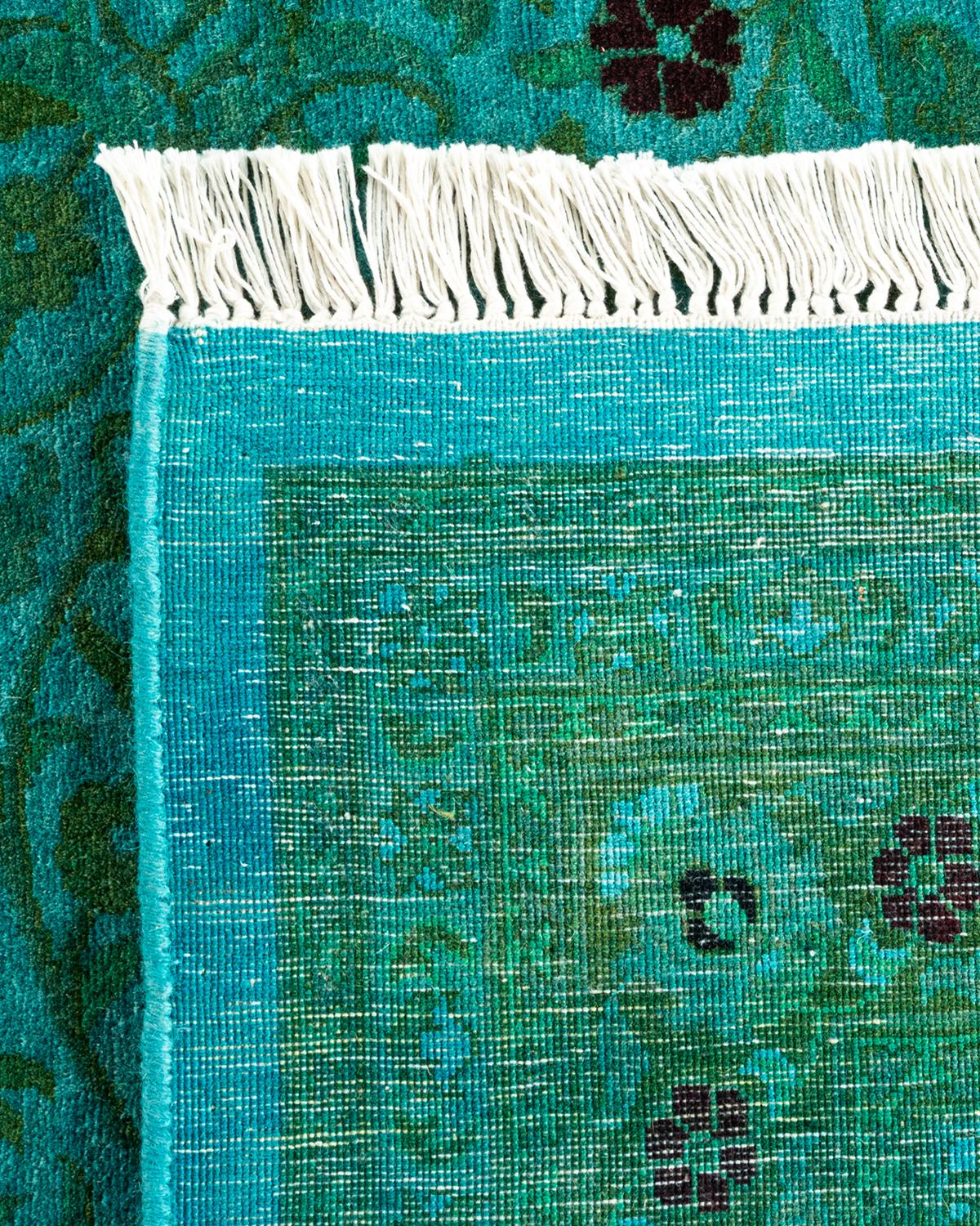 XXI secolo e contemporaneo Tappeto contemporaneo in lana sovratinta annodata a mano di colore blu in vendita