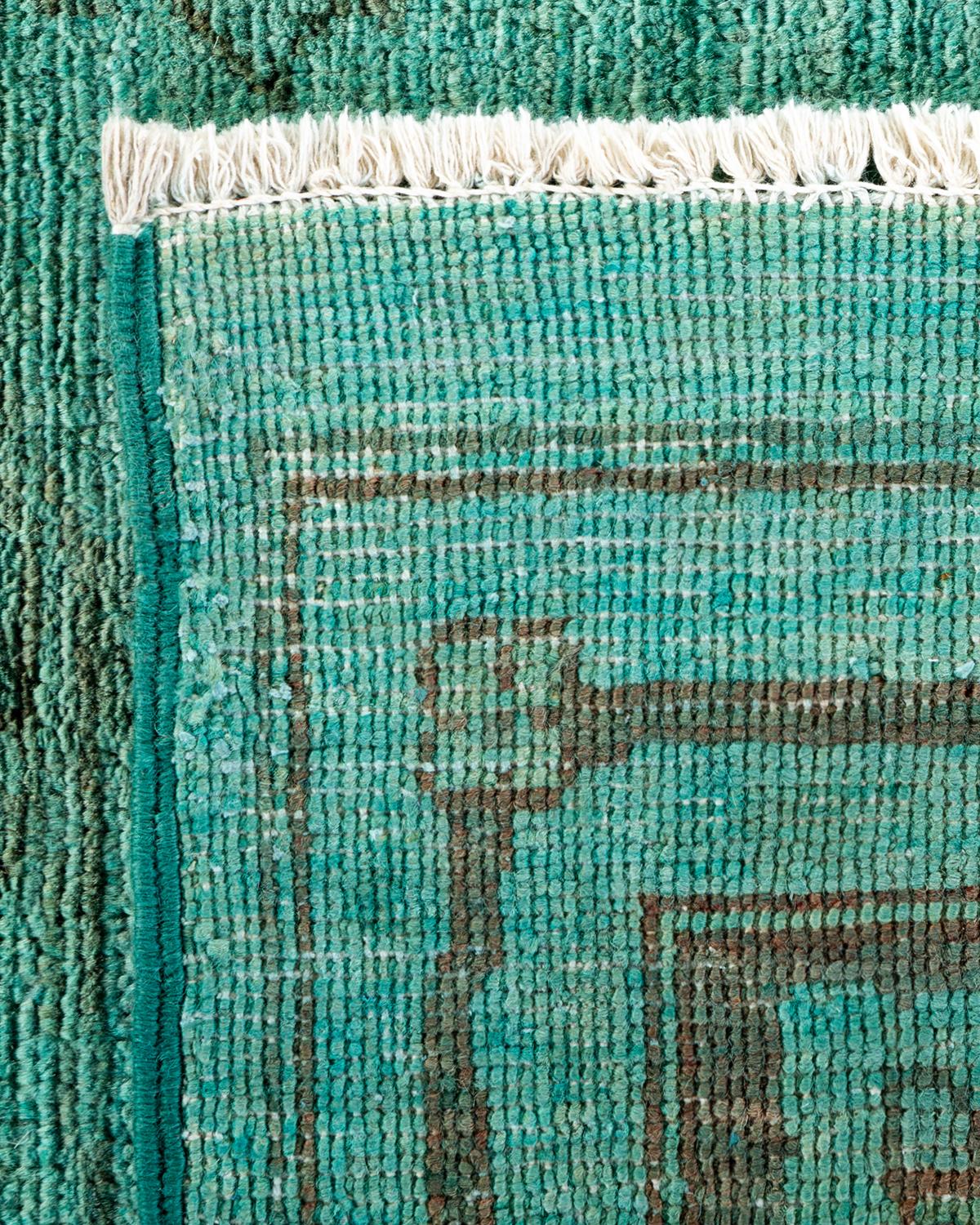 XXIe siècle et contemporain Tapis de sol contemporain en laine surteinte nouée à la main, bleu en vente
