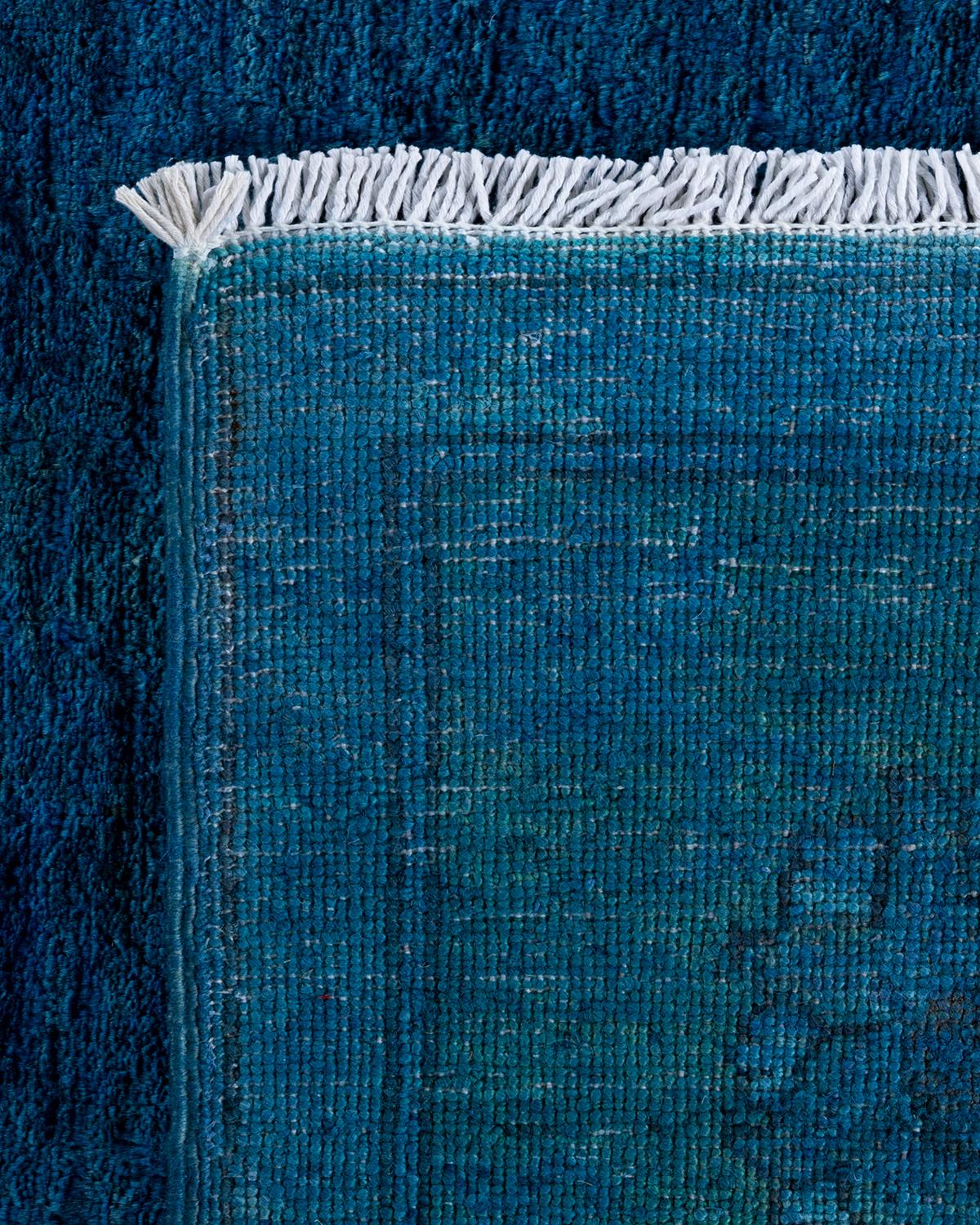 Contemporary Overdyed Hand Knotted Wool Blue Area Rug (21. Jahrhundert und zeitgenössisch) im Angebot