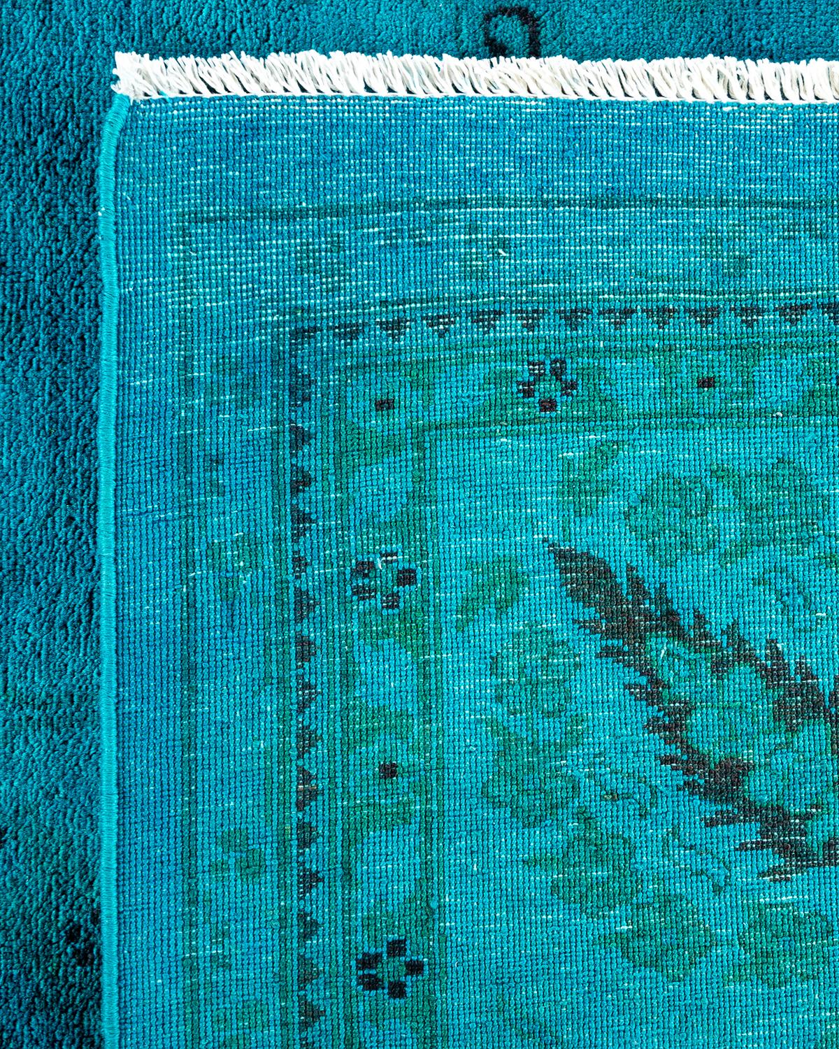 XXI secolo e contemporaneo Tappeto contemporaneo in lana sovratinta annodata a mano di colore blu in vendita