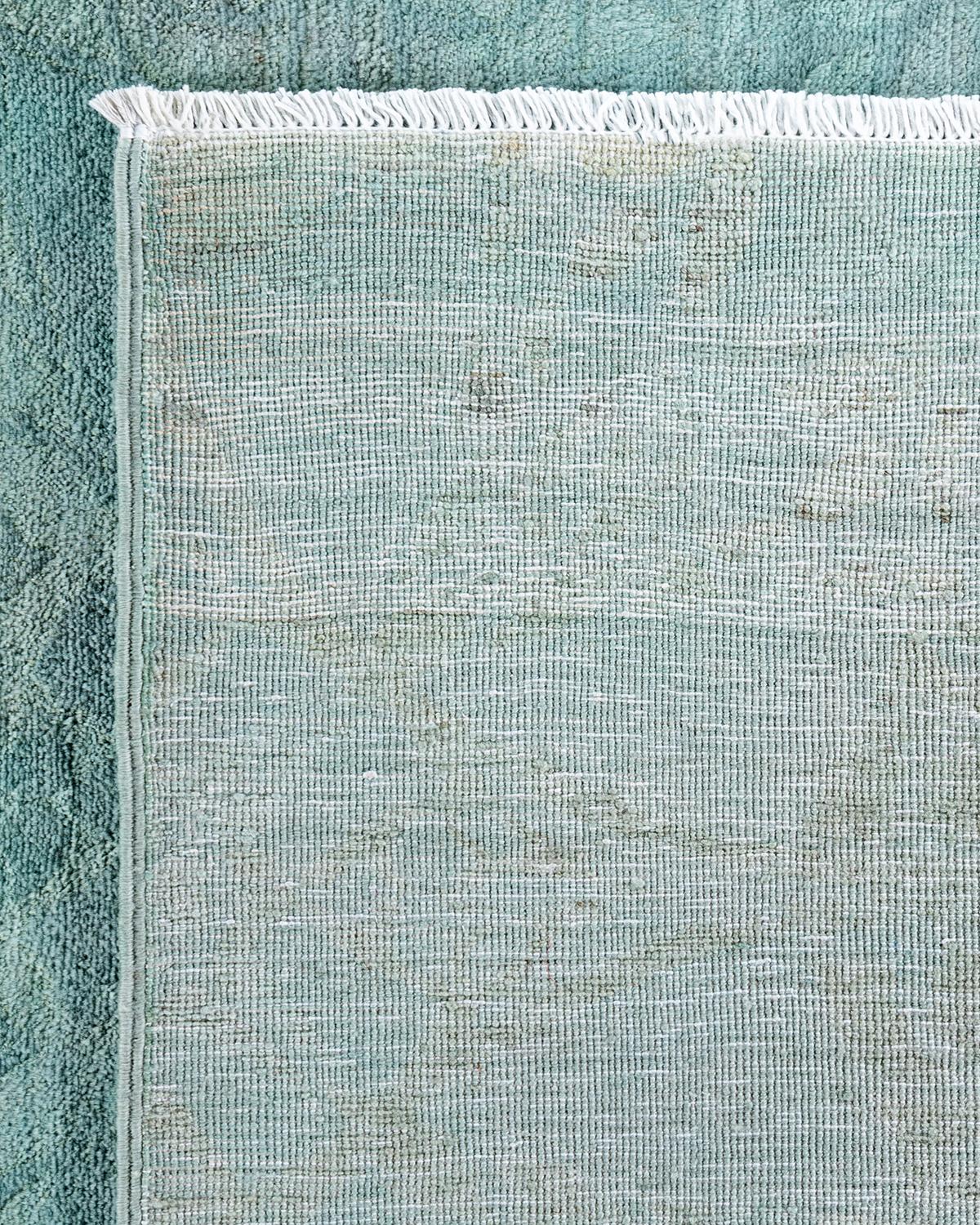 XXI secolo e contemporaneo Tappeto contemporaneo in lana sovratinta annodata a mano di colore blu in vendita