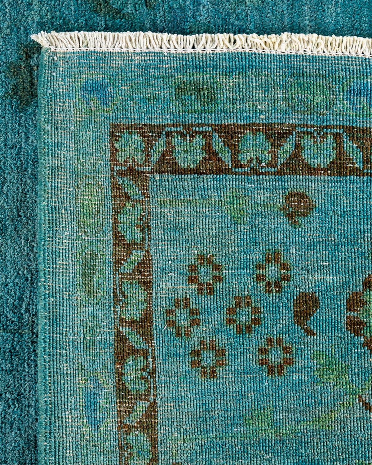 XXIe siècle et contemporain Tapis de sol contemporain en laine surteinte nouée à la main, bleu en vente