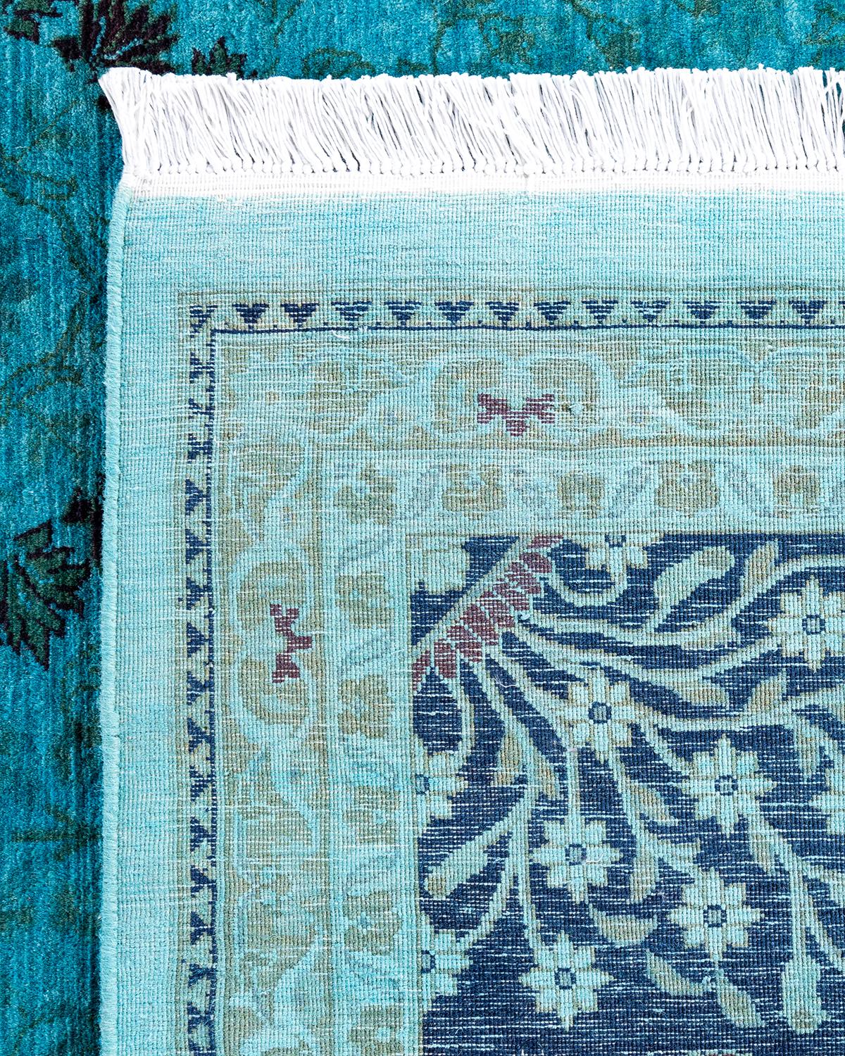 XXI secolo e contemporaneo Tappeto contemporaneo in lana sovratinta annodata a mano di colore blu in vendita