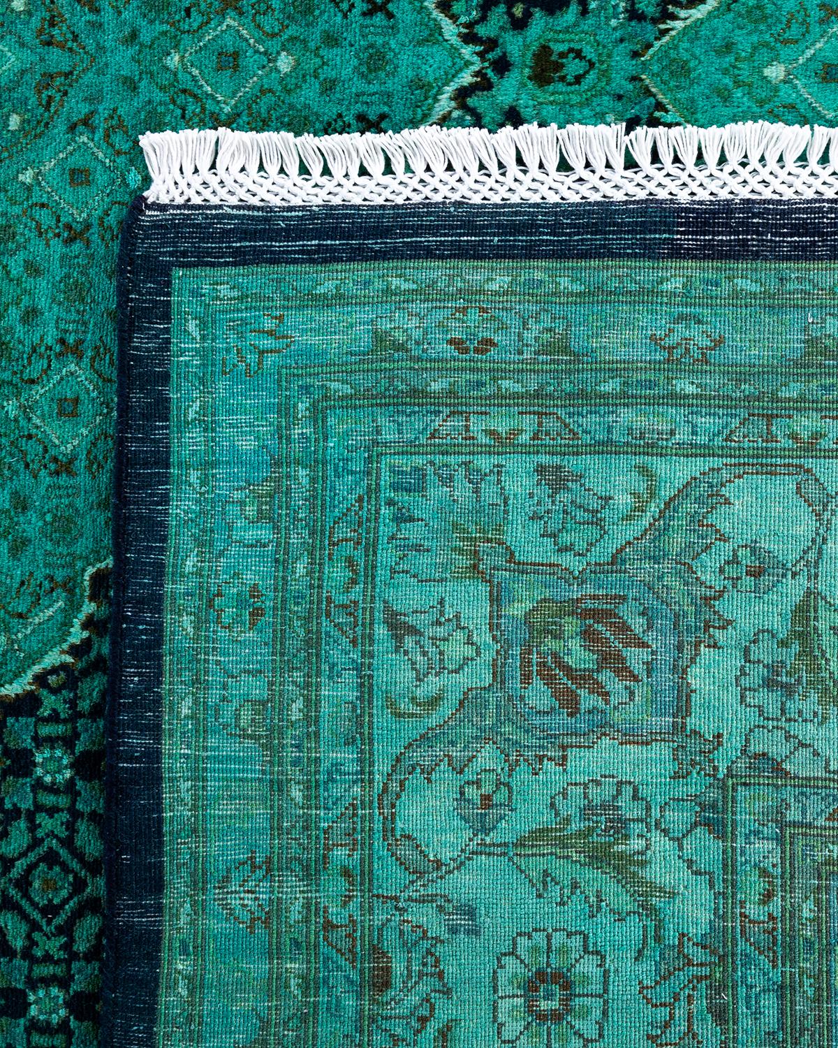 Contemporary Overdyed Hand Knotted Wool Blue Area Rug (21. Jahrhundert und zeitgenössisch) im Angebot