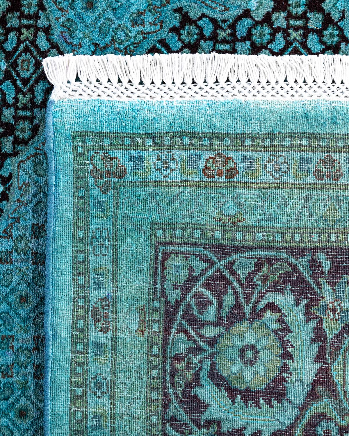 Contemporary Overdyed Hand Knotted Wool Blue Area Rug (21. Jahrhundert und zeitgenössisch) im Angebot
