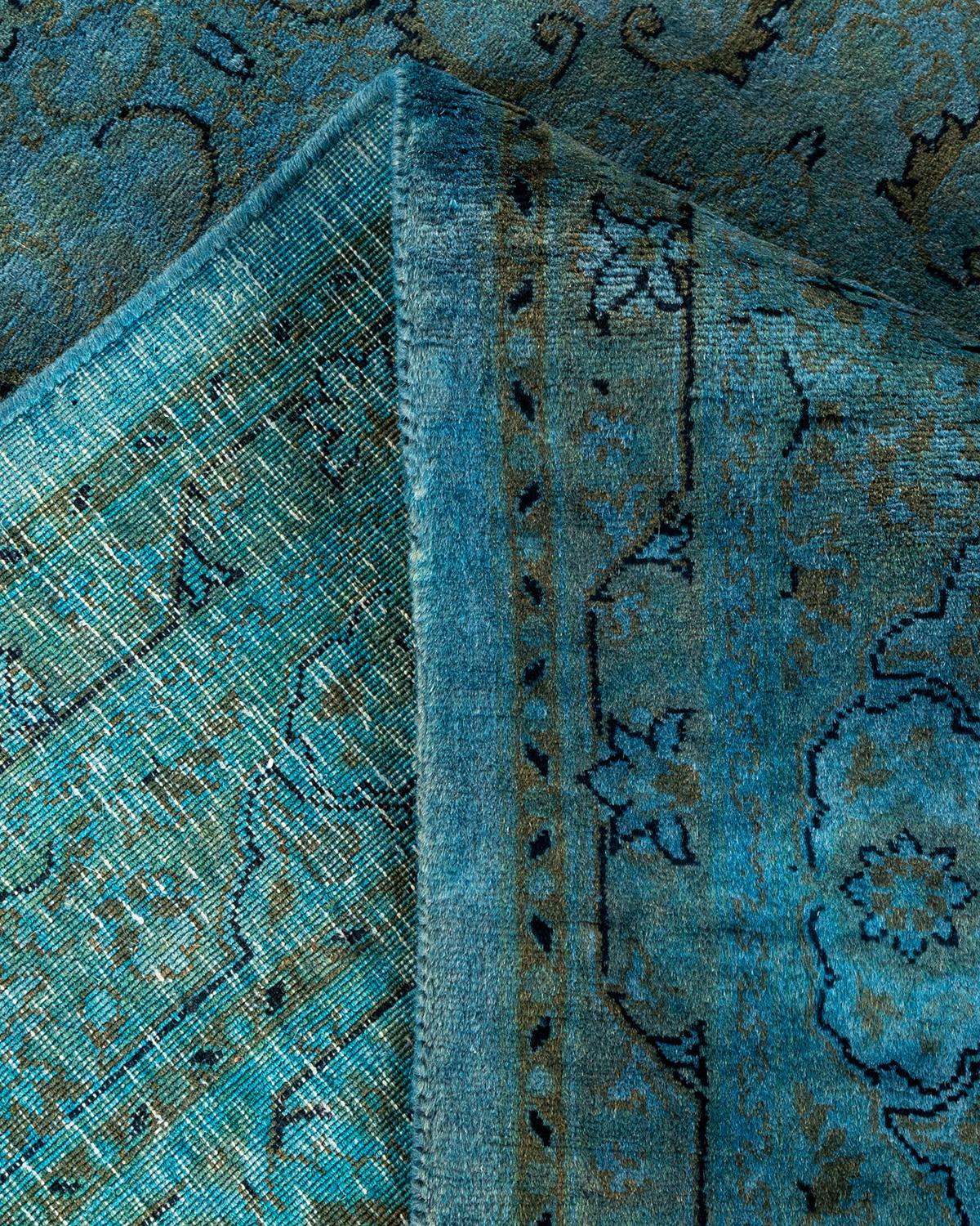 Lana Tappeto contemporaneo in lana sovratinta annodata a mano di colore blu in vendita