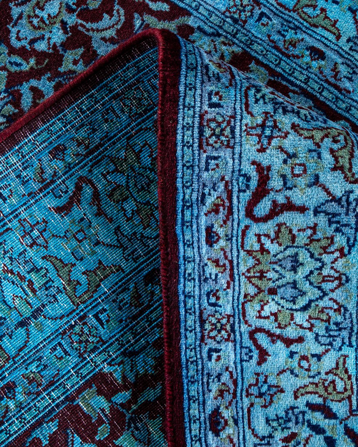 Lana Tappeto contemporaneo in lana sovratinta annodata a mano di colore blu in vendita