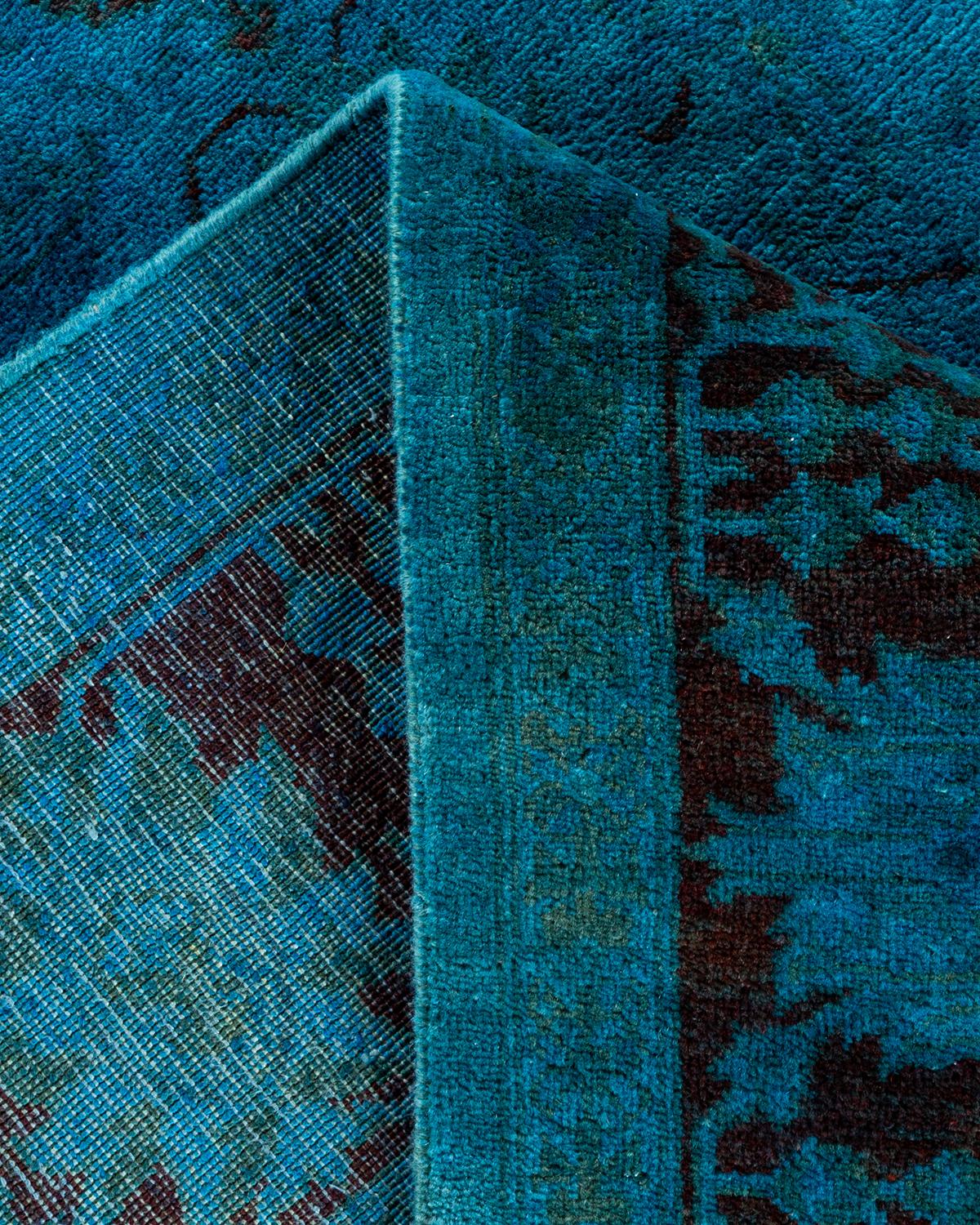 Laine Tapis de sol contemporain en laine surteinte nouée à la main, bleu en vente