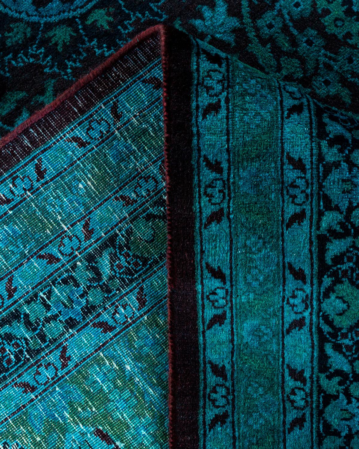 Lana Tappeto contemporaneo in lana sovratinta annodata a mano di colore blu in vendita