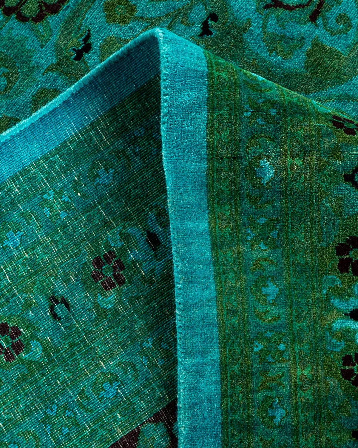 Lana Tappeto contemporaneo in lana sovratinta annodata a mano di colore blu in vendita