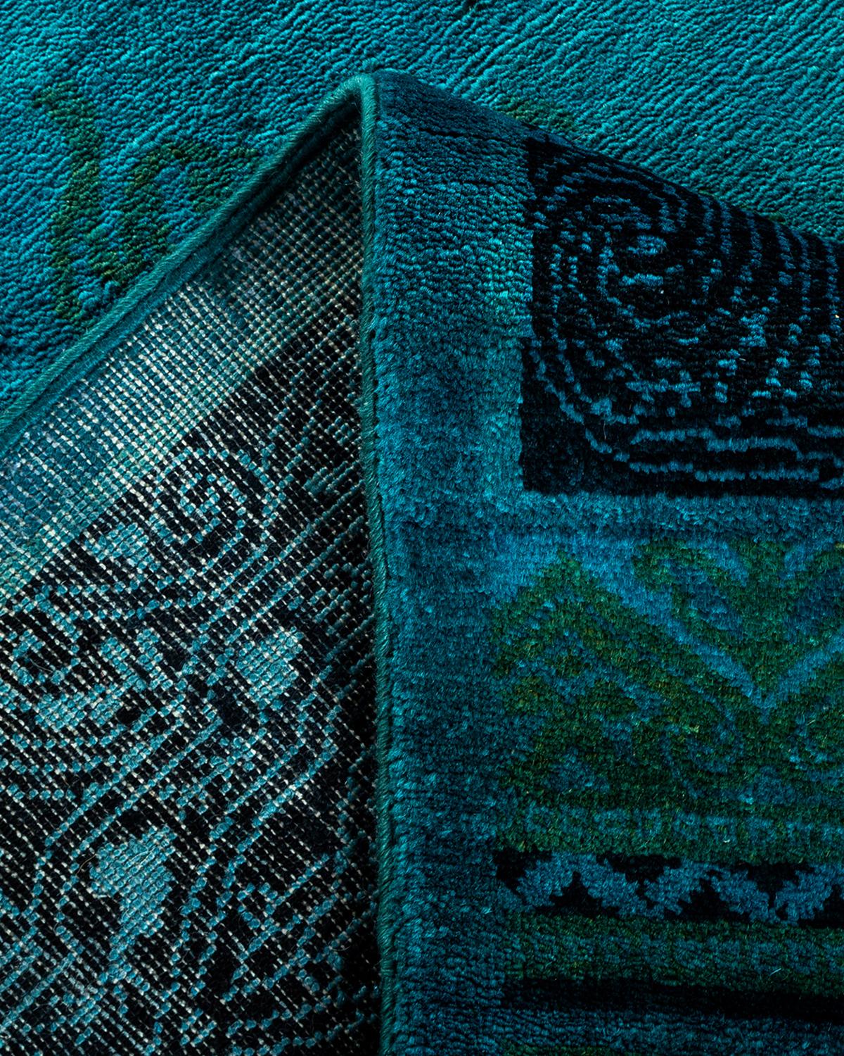 Contemporary Overdyed Hand Knotted Wool Blue Area Rug (Wolle) im Angebot
