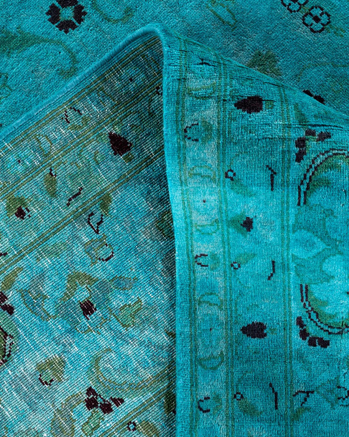 Lana Tappeto contemporaneo in lana sovratinta annodata a mano di colore blu in vendita