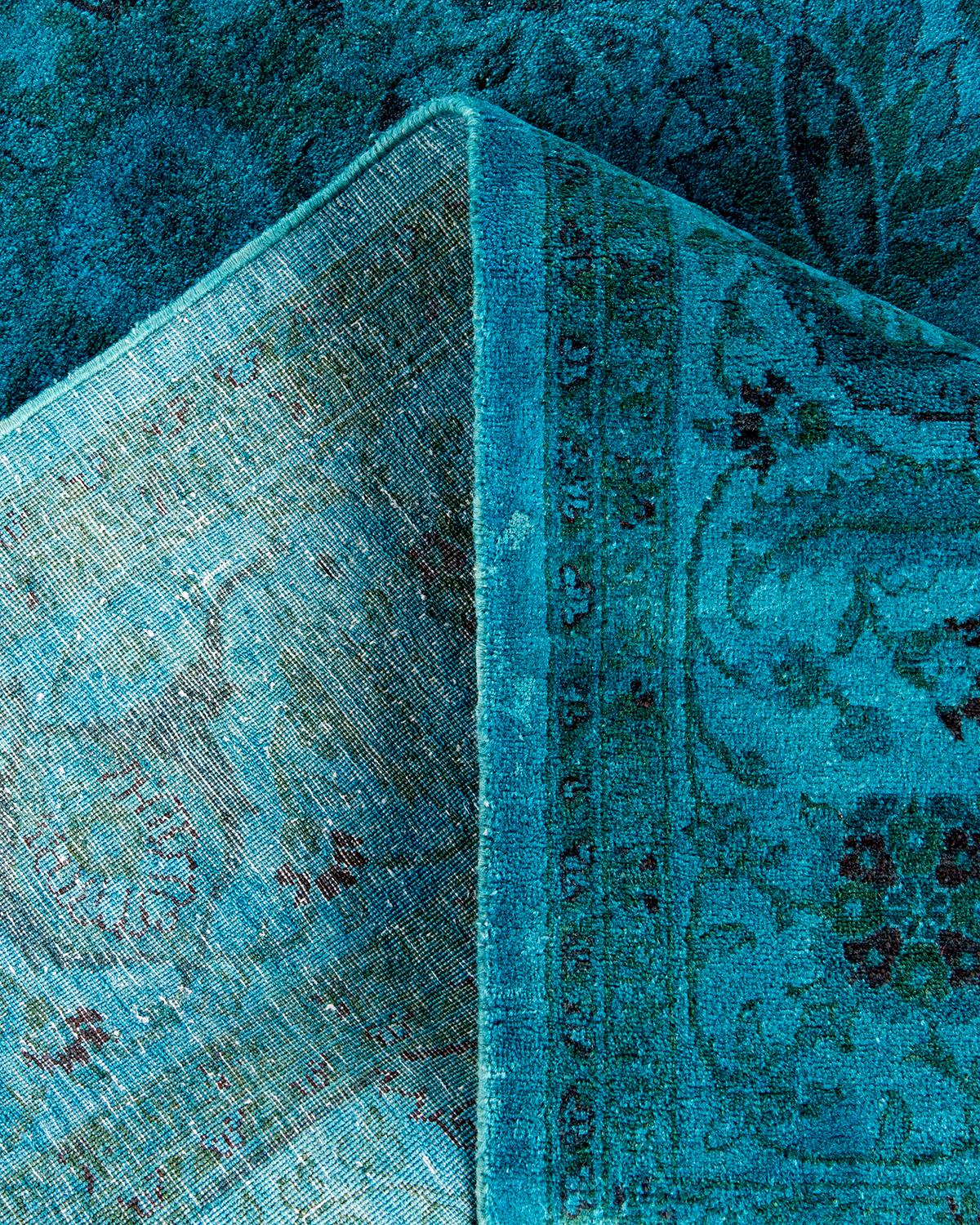 Lana Tappeto contemporaneo in lana sovratinta annodata a mano di colore blu in vendita