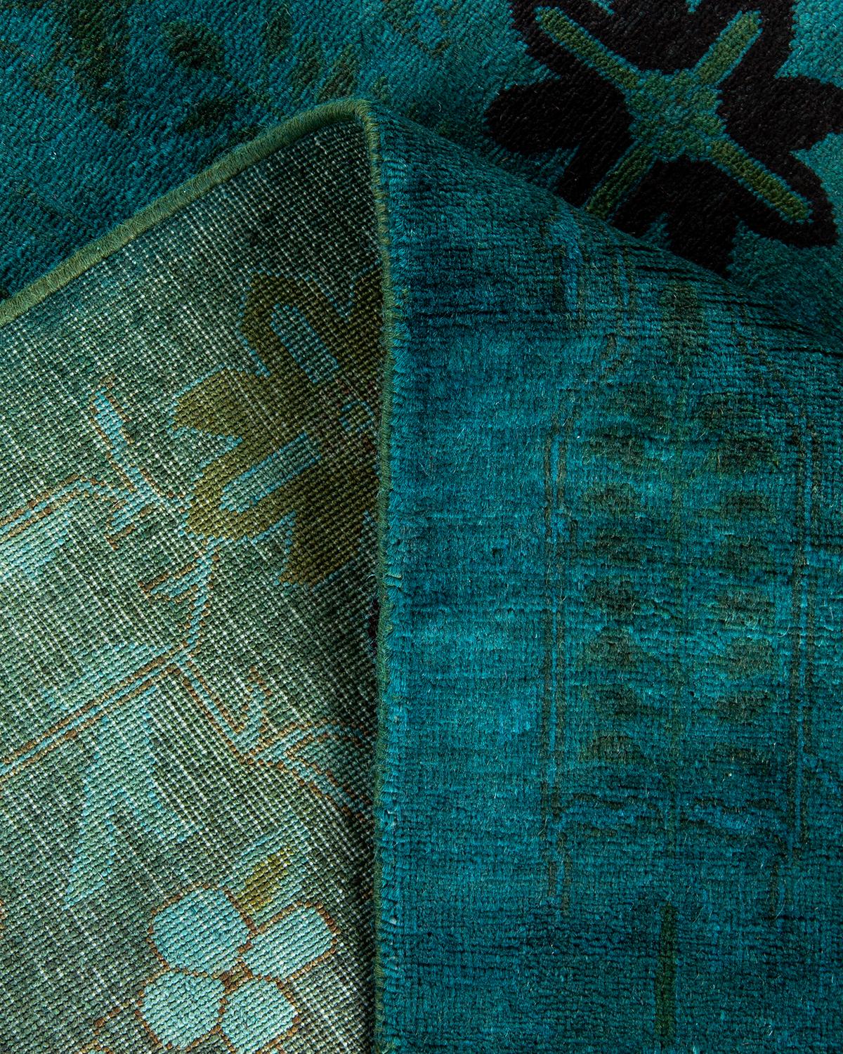 Contemporary Overdyed Hand Knotted Wool Blue Area Rug (Wolle) im Angebot