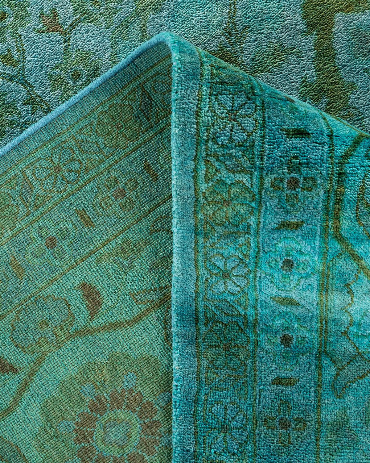 Lana Tappeto contemporaneo in lana sovratinta annodata a mano di colore blu in vendita