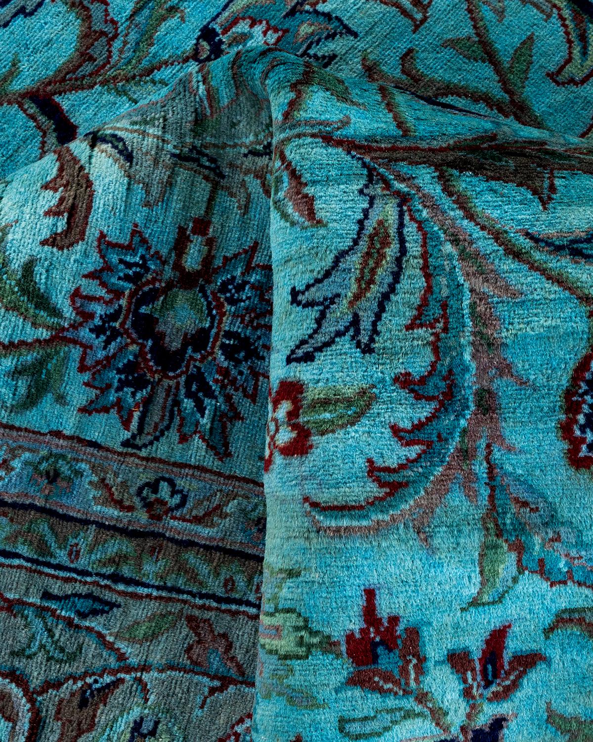 Tappeto contemporaneo in lana sovratinta annodata a mano di colore blu in vendita 1
