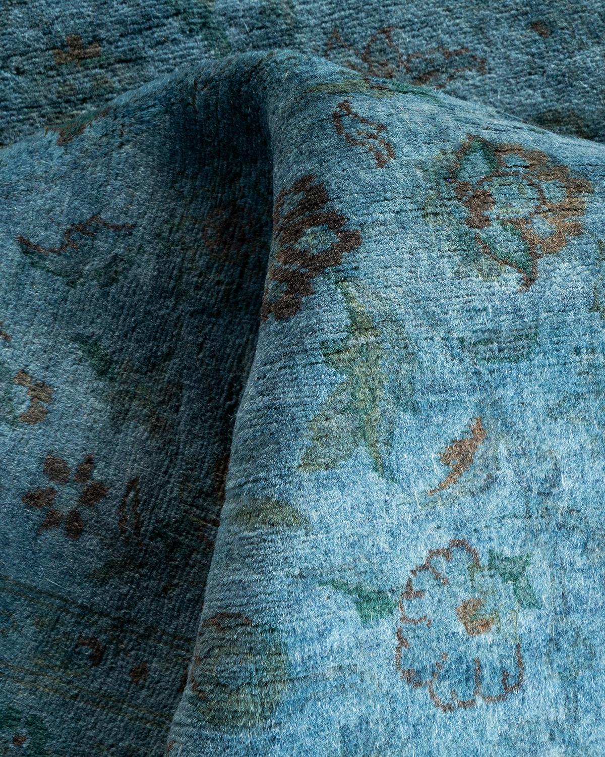 Tapis de sol contemporain en laine surteinte nouée à la main, bleu en vente 1