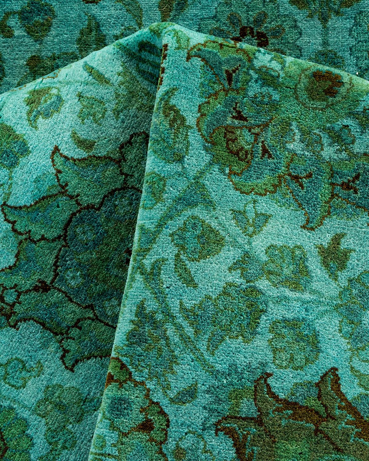 Tappeto contemporaneo in lana sovratinta annodata a mano di colore blu in vendita 1