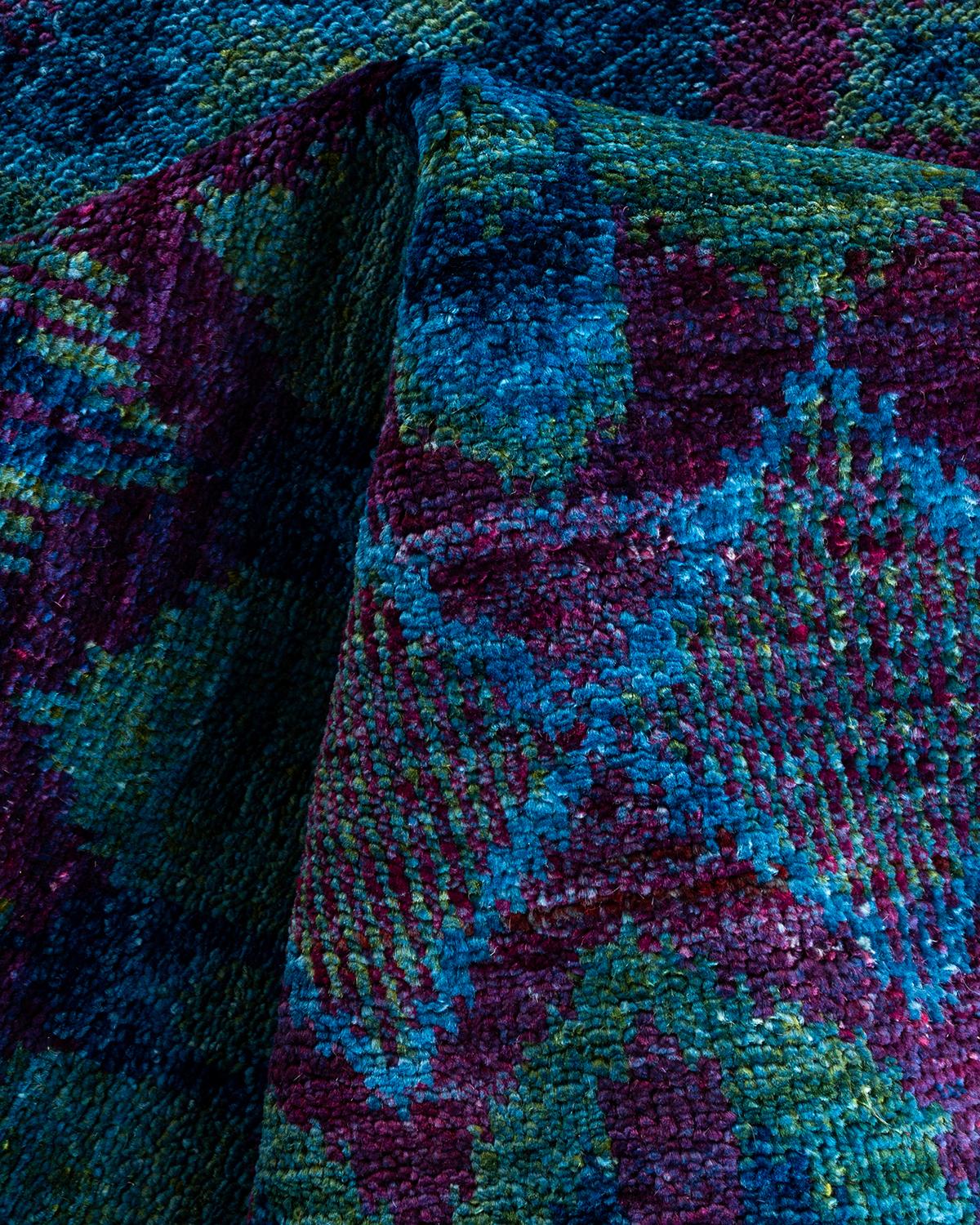 Tappeto contemporaneo in lana sovratinta annodata a mano di colore blu in vendita 1