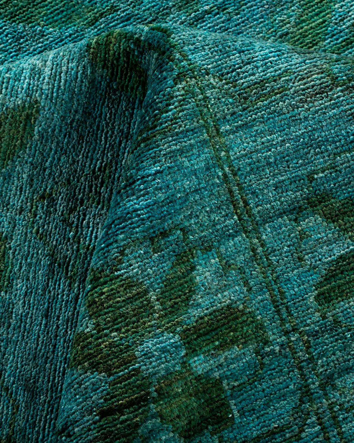 Alfombra de lana teñida a mano contemporánea azul en venta 1