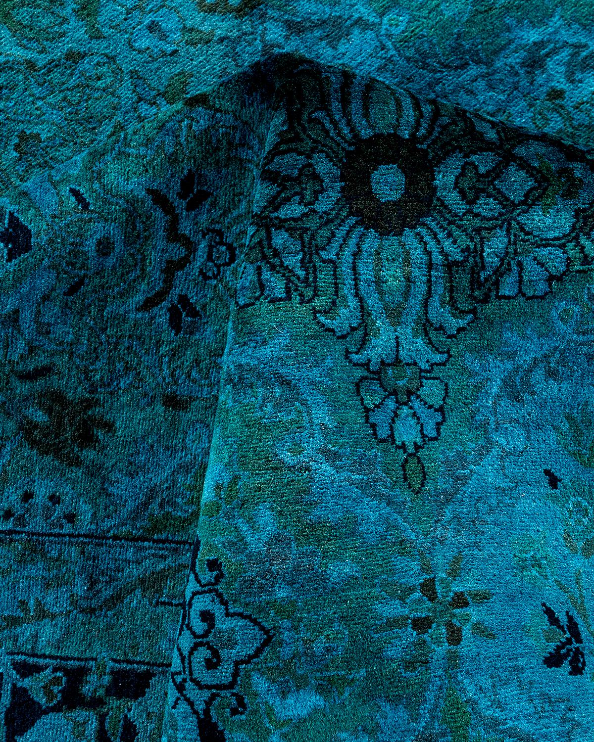 Alfombra de lana teñida a mano contemporánea azul en venta 1