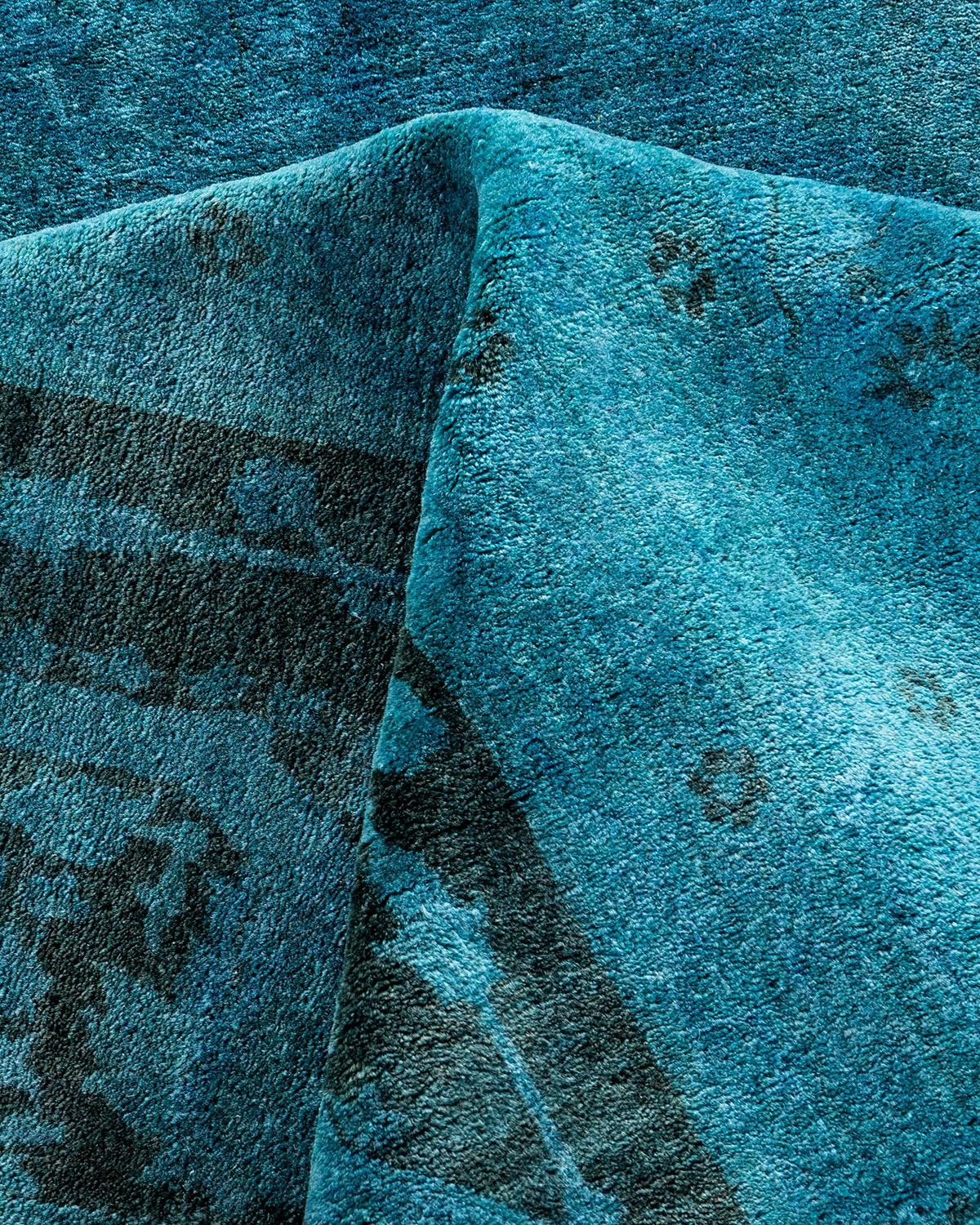 Tapis de sol contemporain en laine surteinte nouée à la main, bleu en vente 1