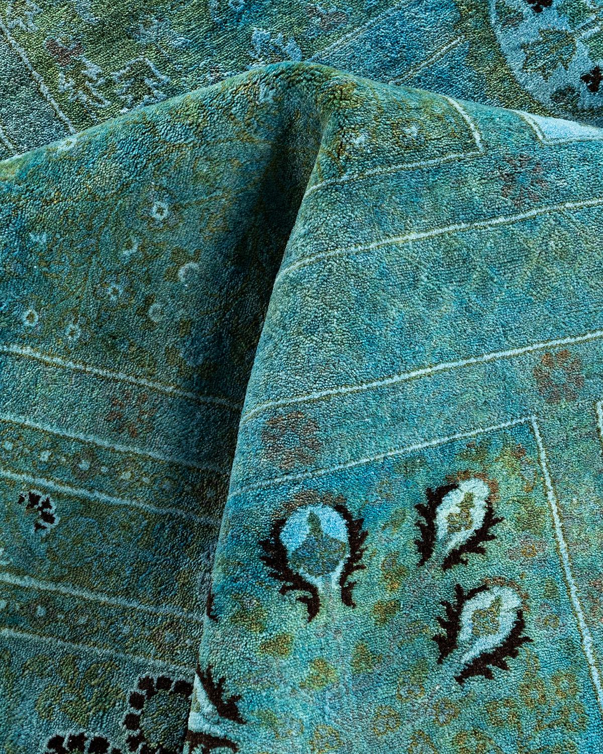 Alfombra de lana teñida a mano contemporánea azul en venta 1