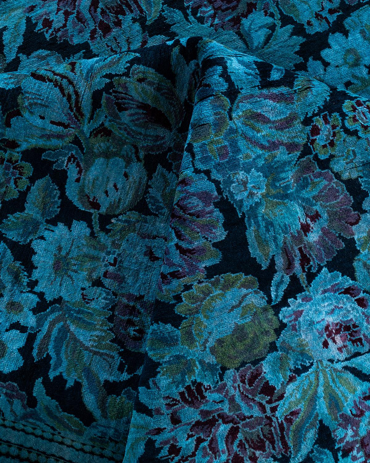 Alfombra de lana teñida a mano contemporánea azul en venta 1