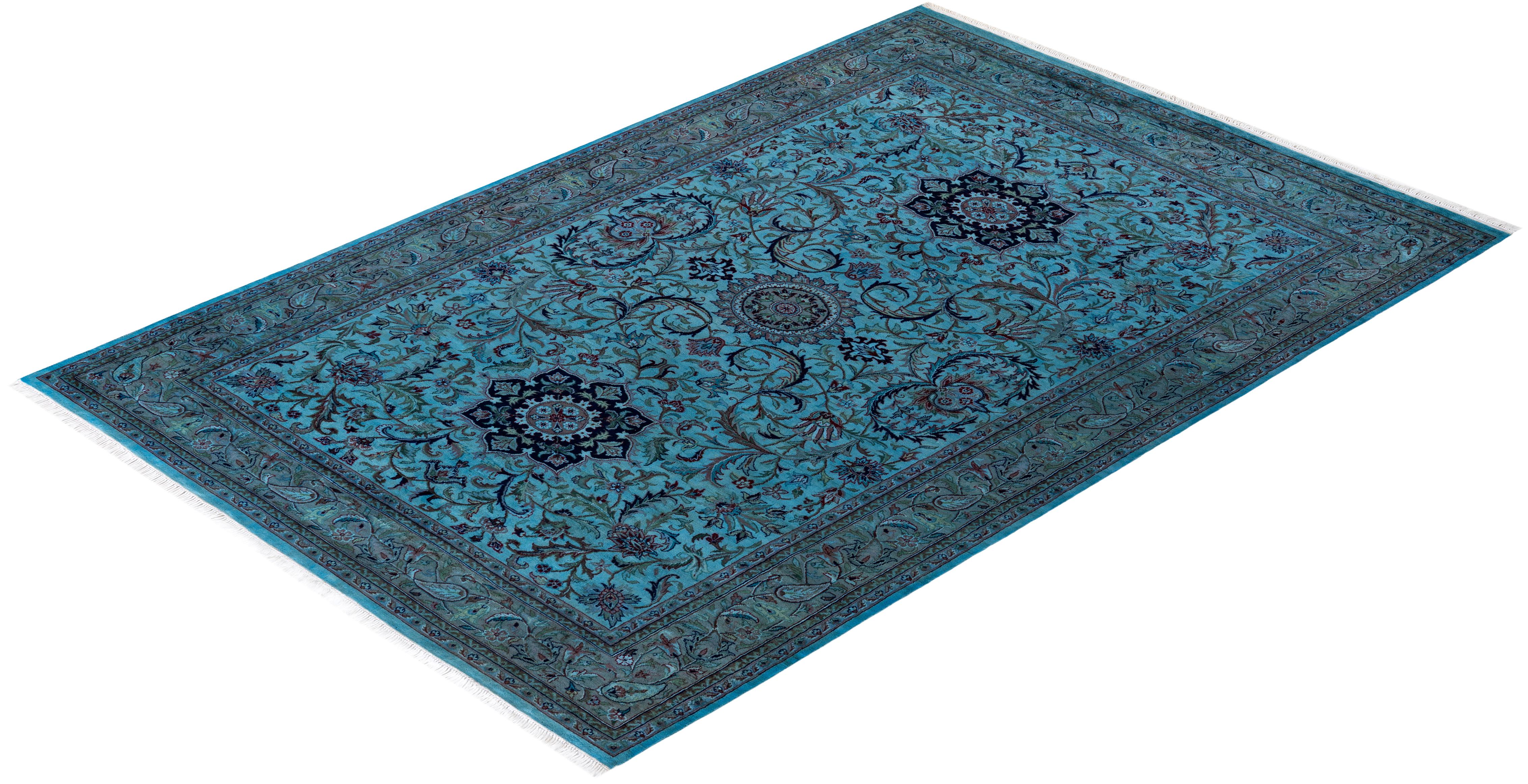 Tappeto contemporaneo in lana sovratinta annodata a mano di colore blu in vendita 2