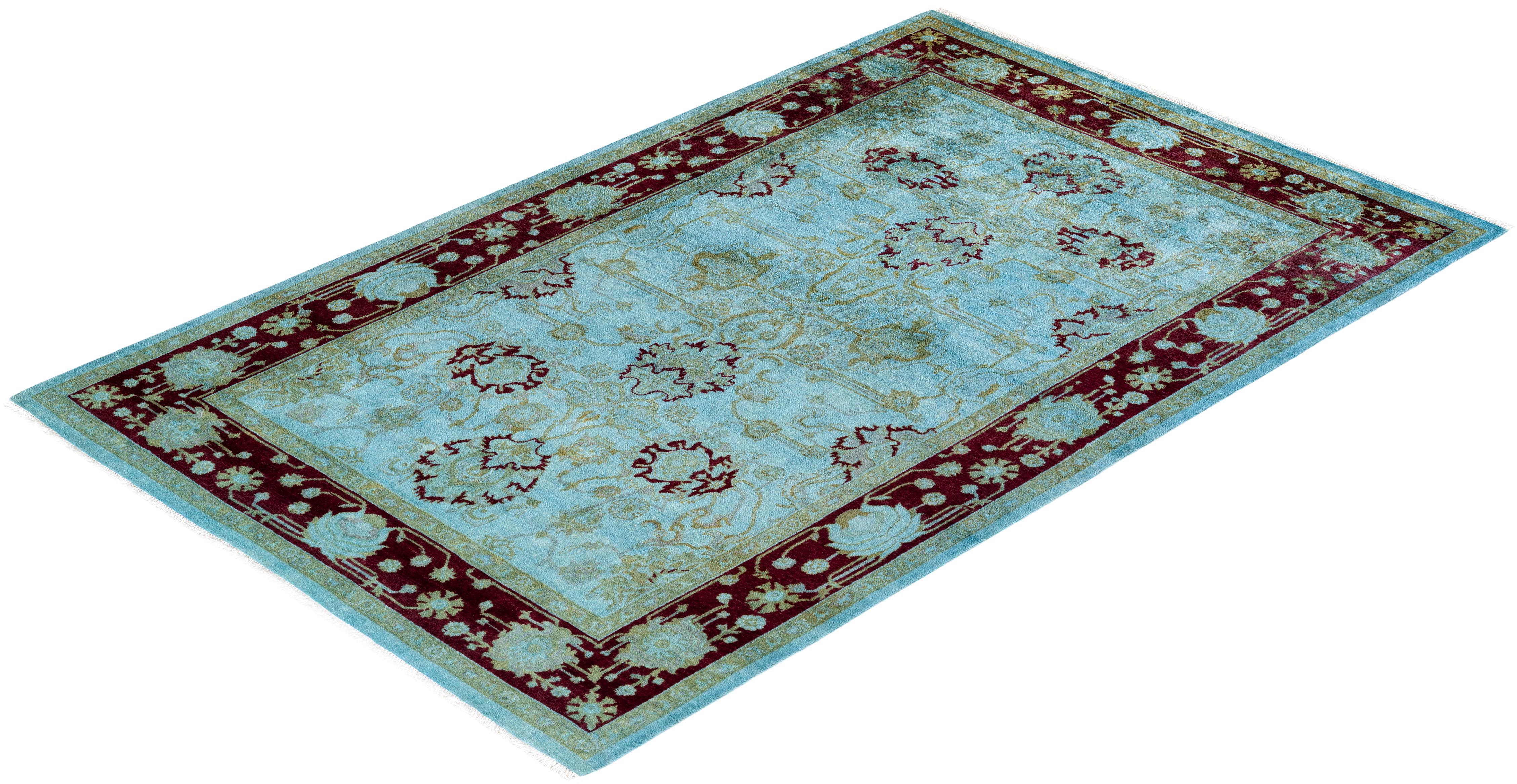 Alfombra de lana teñida a mano contemporánea azul en venta 2