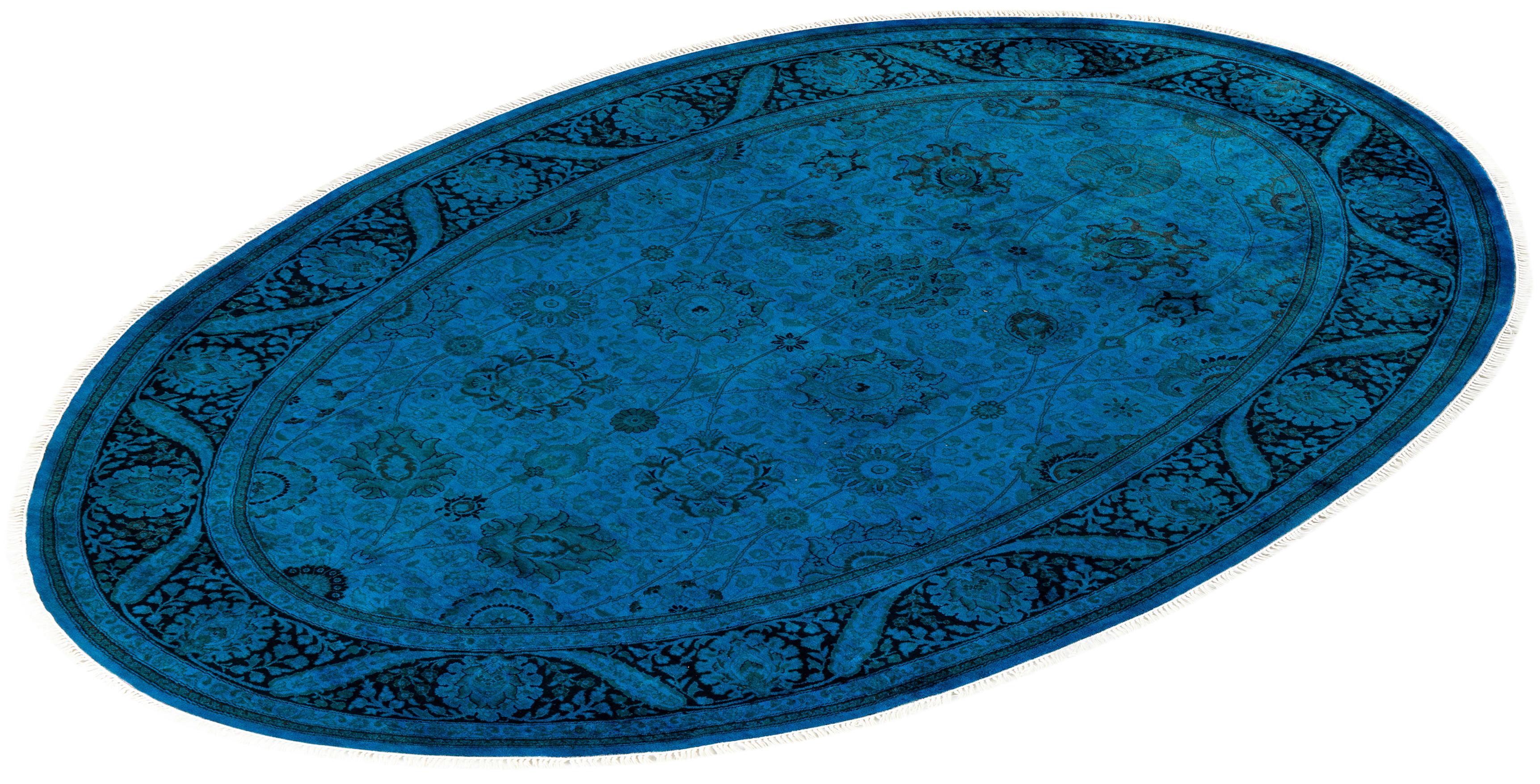 Alfombra de lana teñida a mano contemporánea azul en venta 2