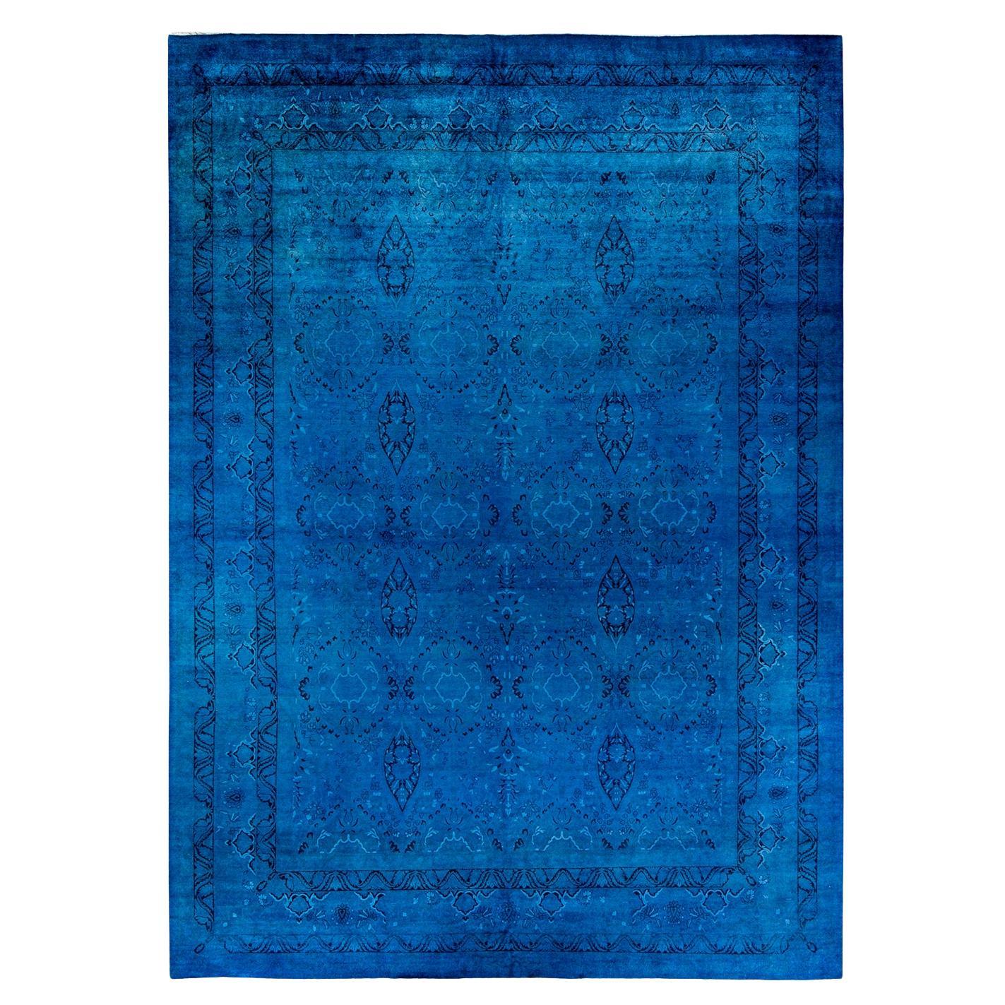 Tapis de sol contemporain en laine surteinte nouée à la main, bleu en vente
