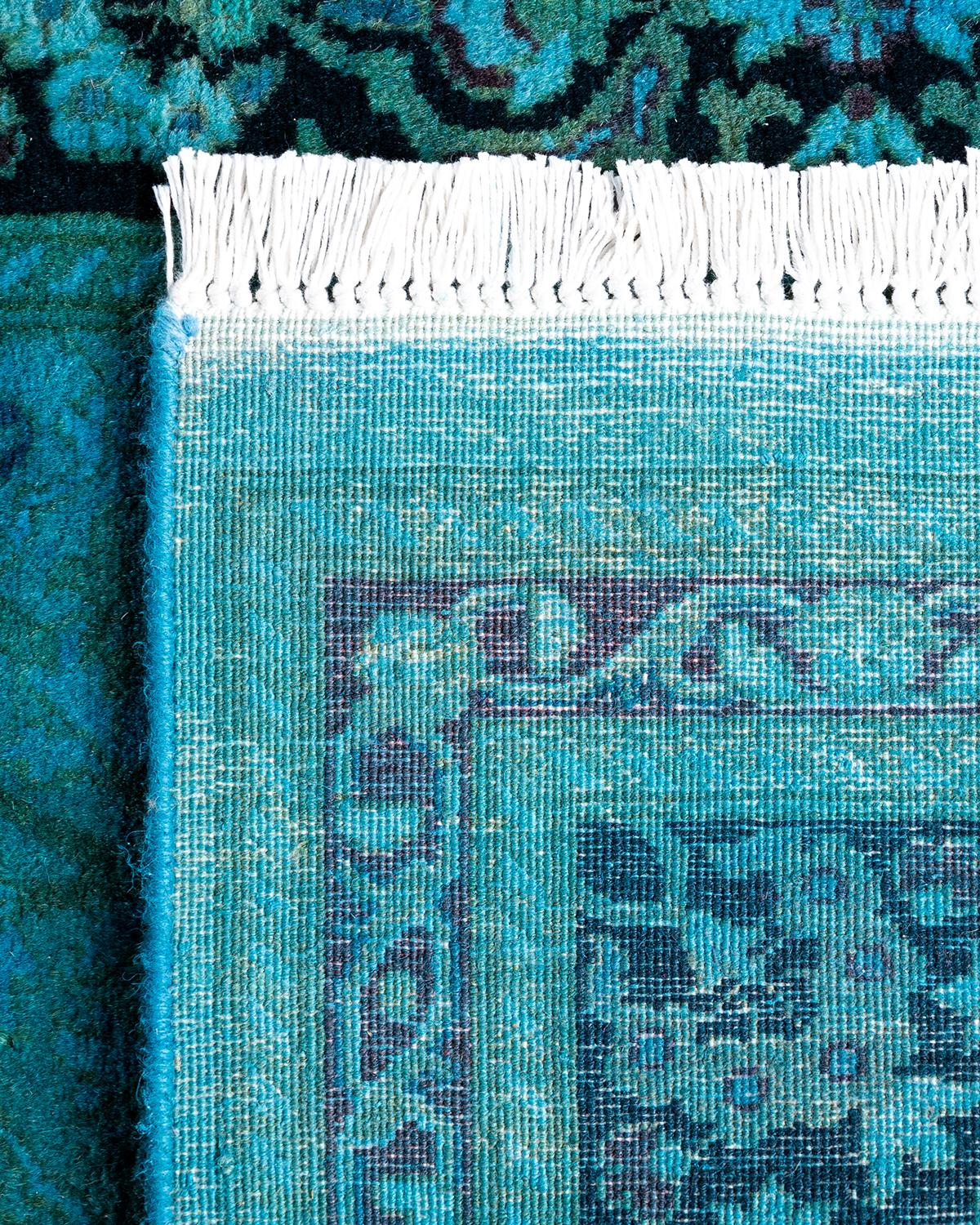 XXIe siècle et contemporain Chemin de table contemporain en laine surteinte nouée à la main bleu 2' 6