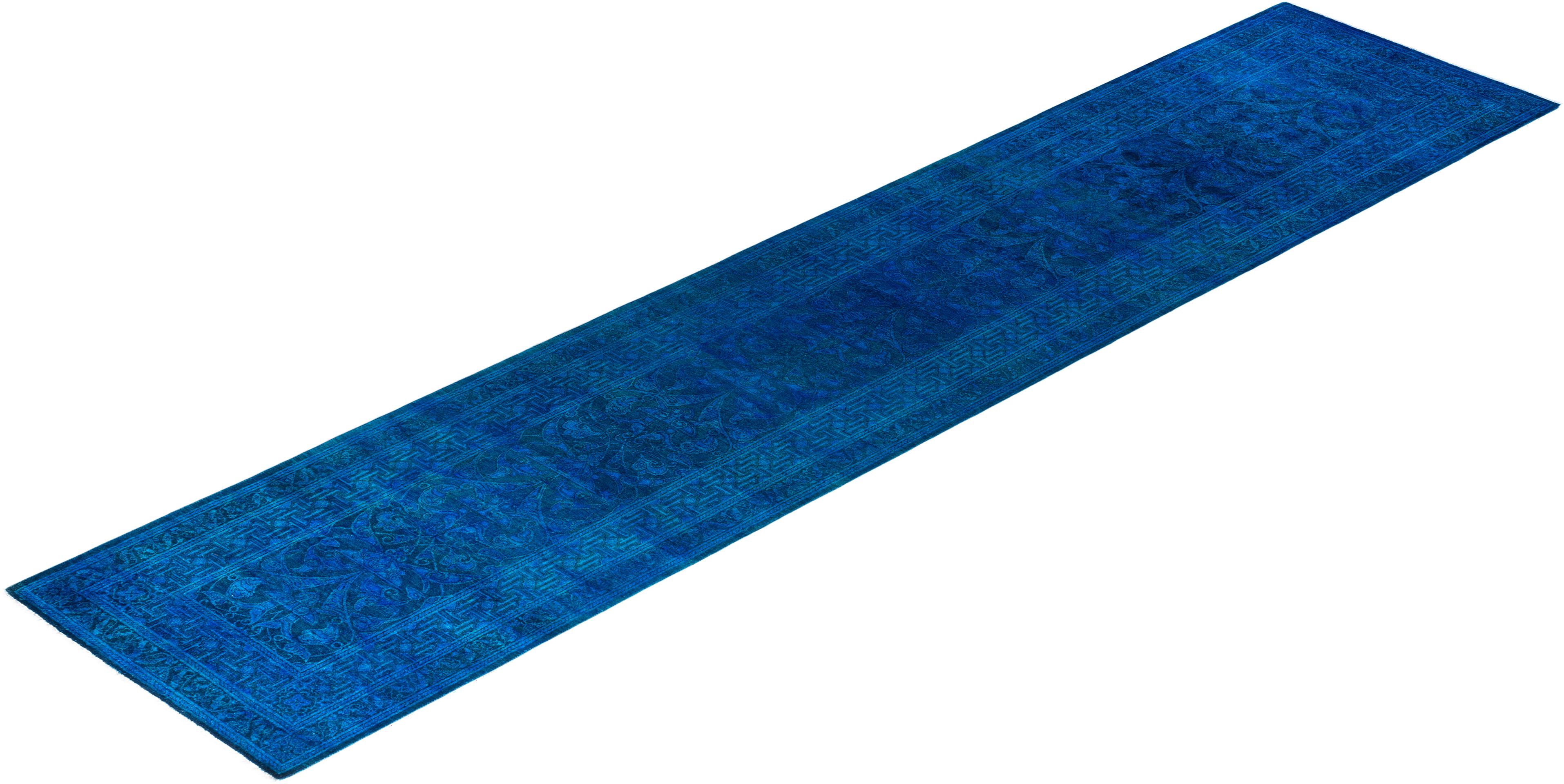 Chemin de table contemporain en laine surteinte nouée à la main, bleu 2' 7