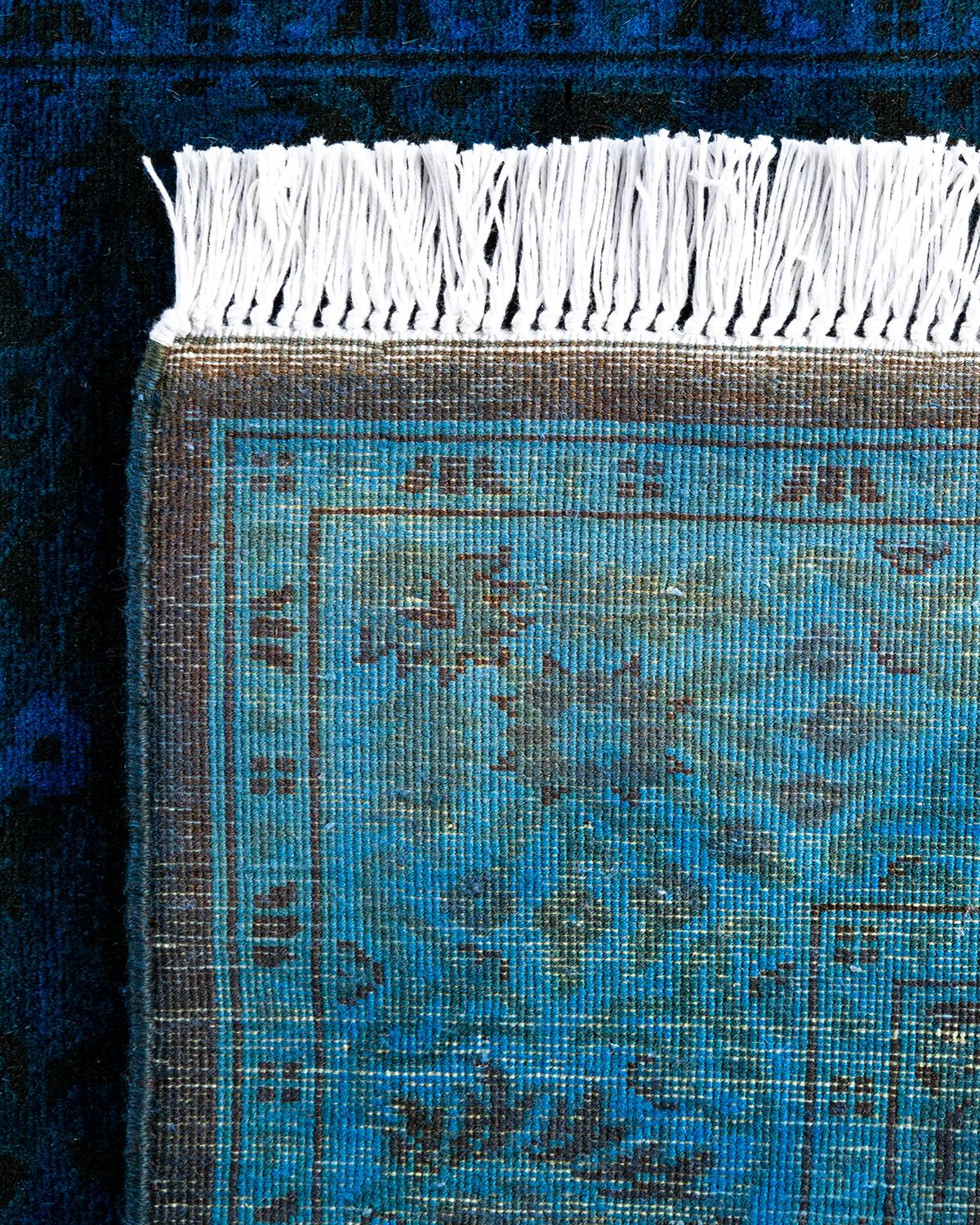 XXIe siècle et contemporain Chemin de table contemporain en laine surteinte nouée à la main, bleu 2' 8