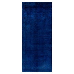 Tapis de course contemporain en laine surteinte nouée à la main de couleur bleue 6' 2" x 14' 5".