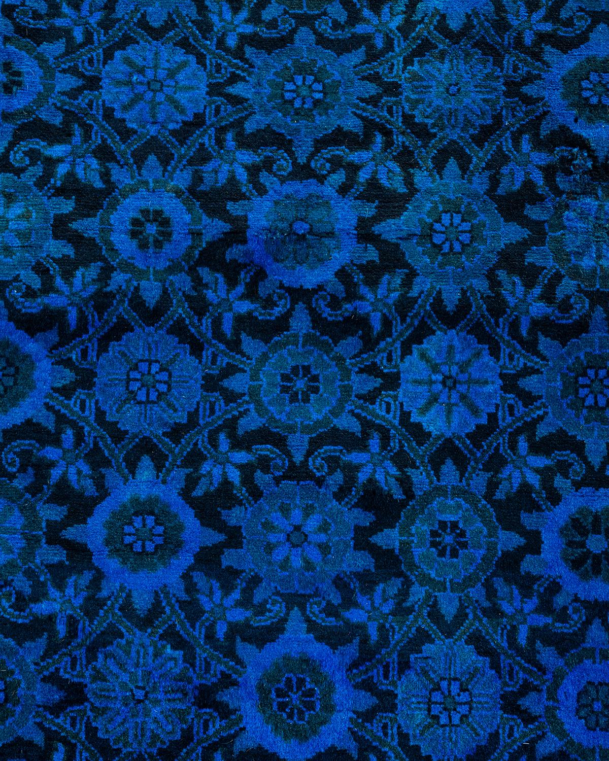 Pakistanais Chemin de table contemporain en laine surteinte nouée à la main, bleu en vente