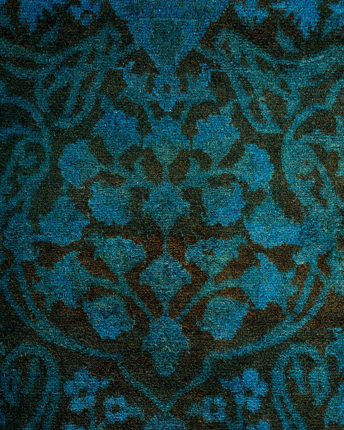 Pakistanais Chemin de table contemporain en laine surteinte nouée à la main, bleu en vente